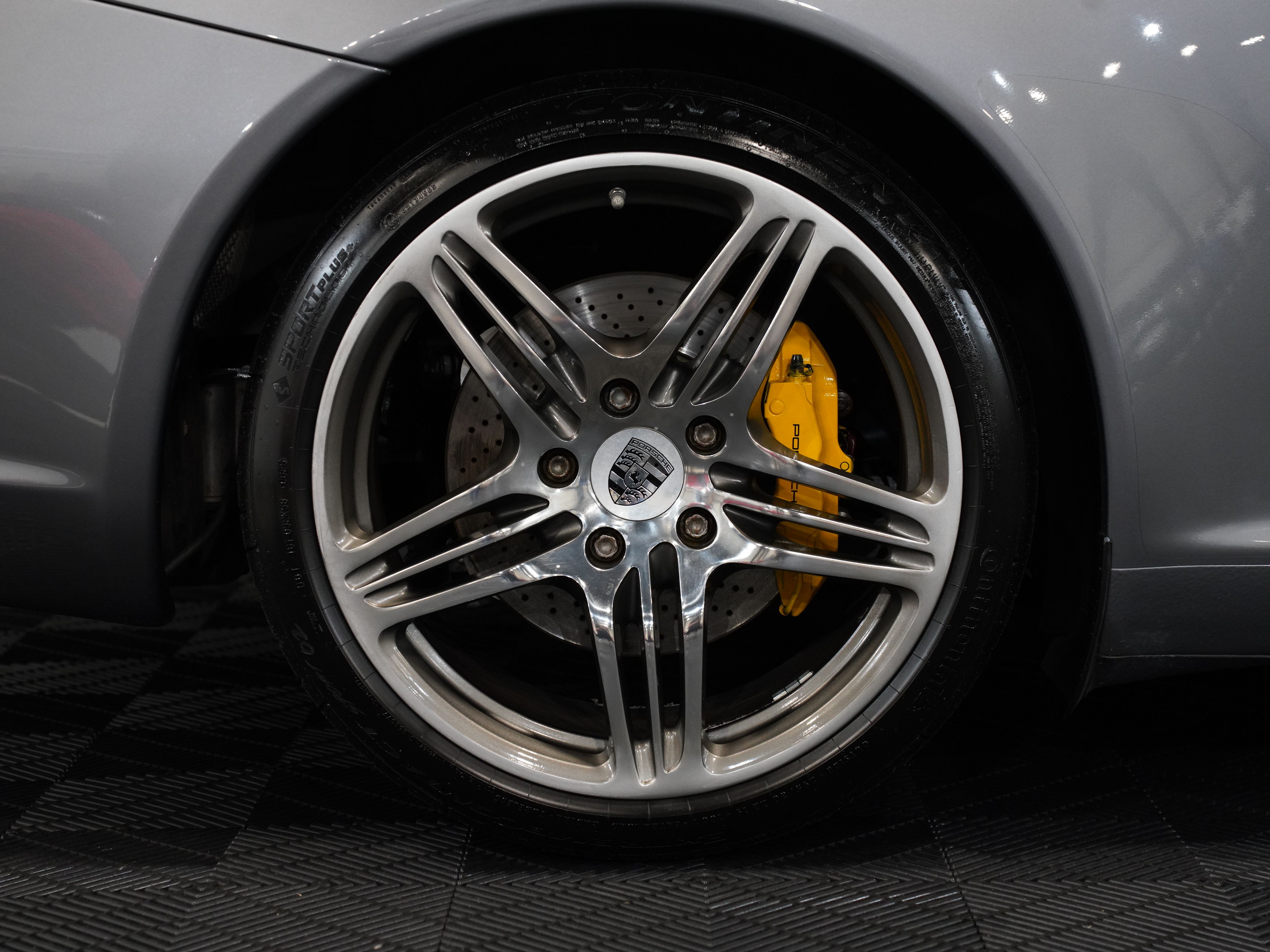 GRAY, 2007 PORSCHE 911 Image 47
