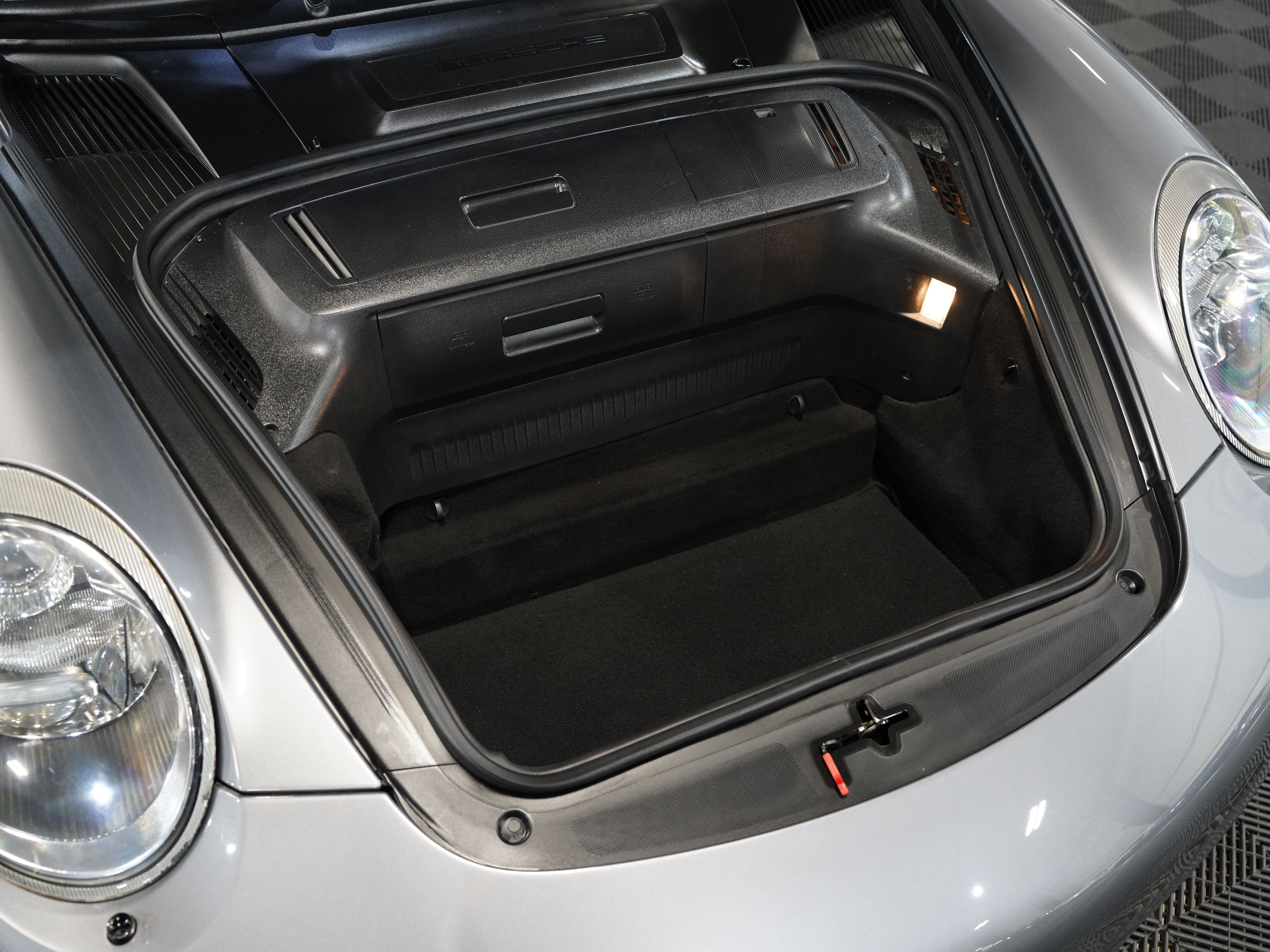 GRAY, 2007 PORSCHE 911 Image 41