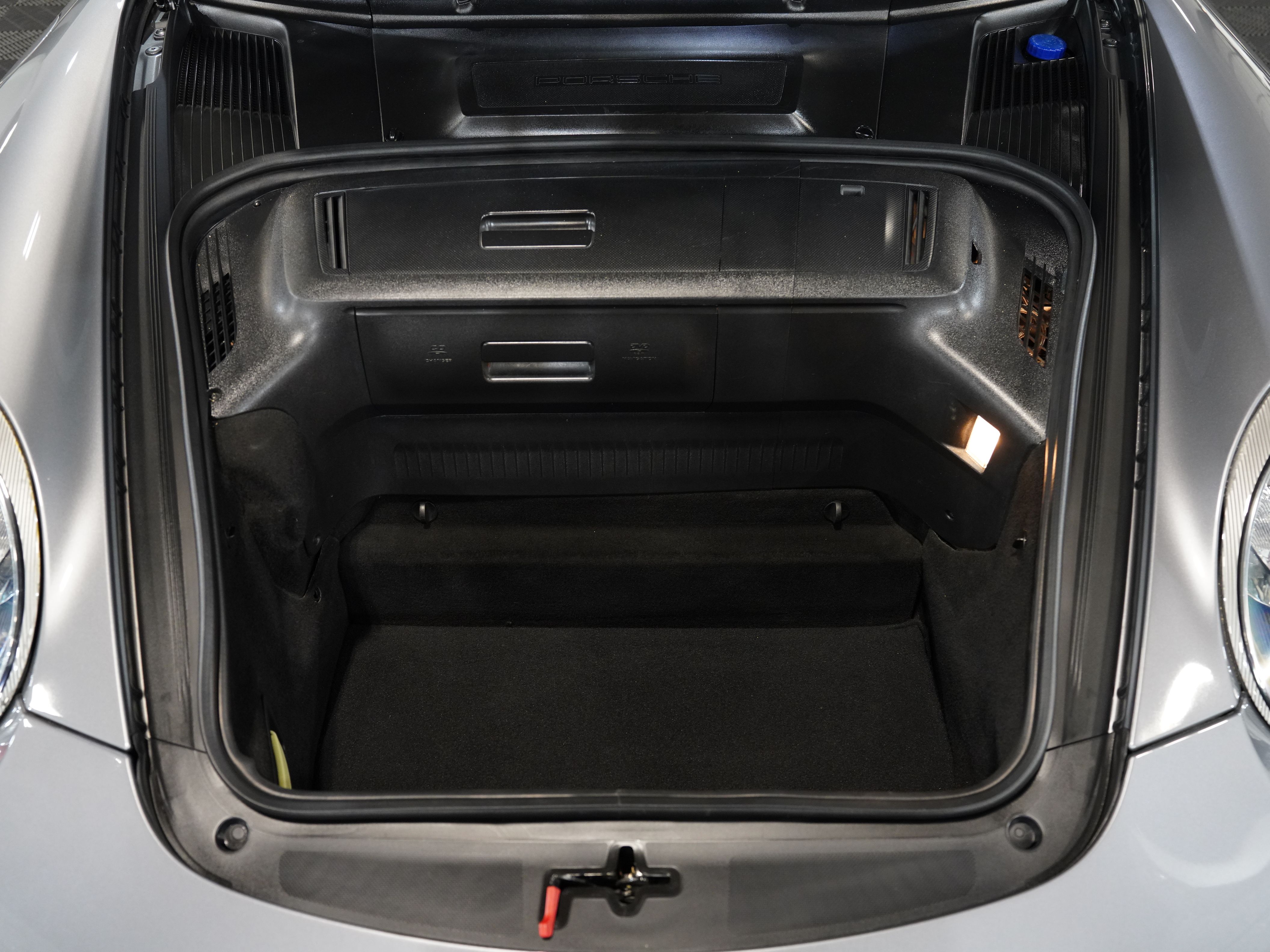 GRAY, 2007 PORSCHE 911 Image 42