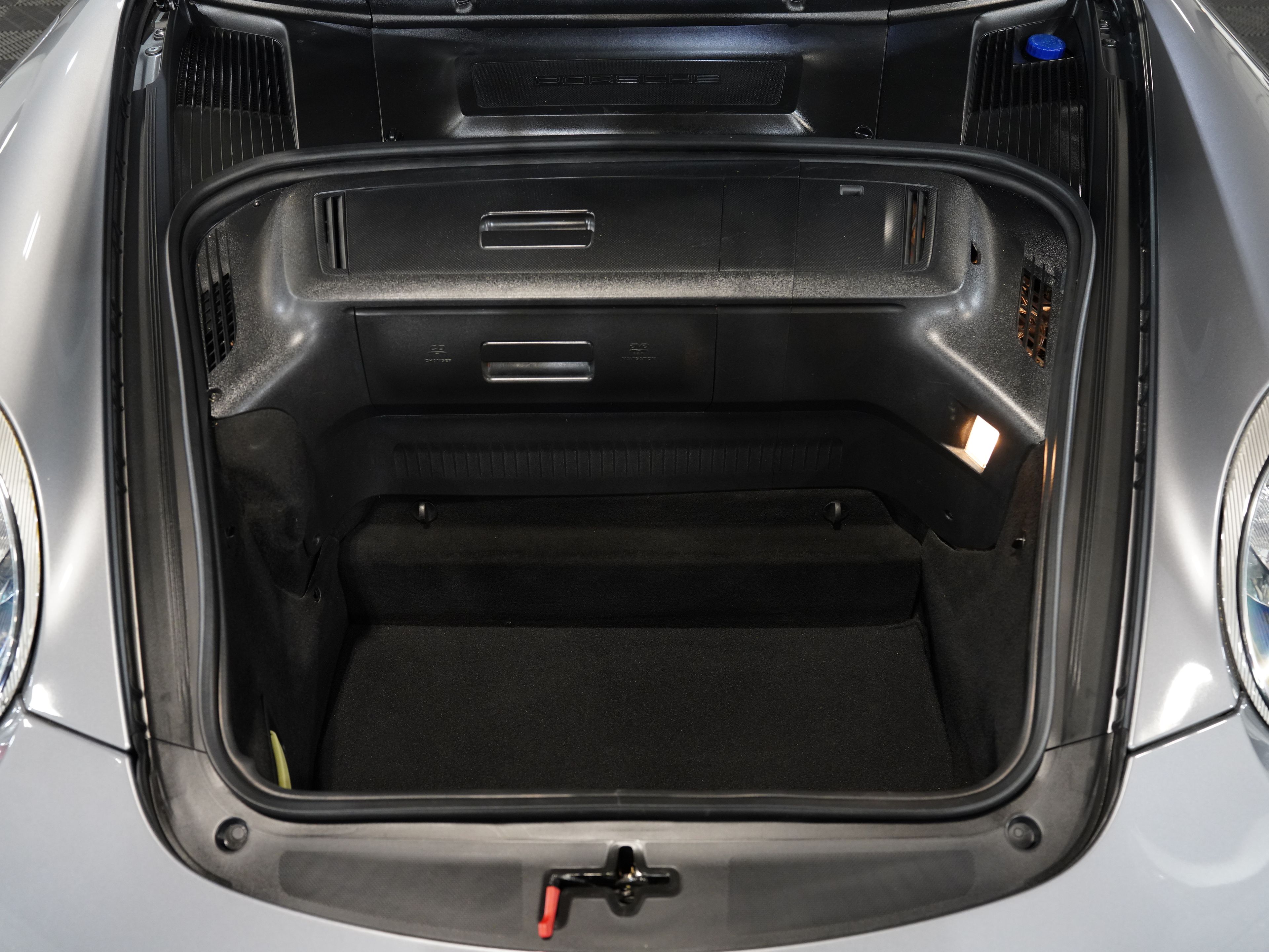 GRAY, 2007 PORSCHE 911 Image 42