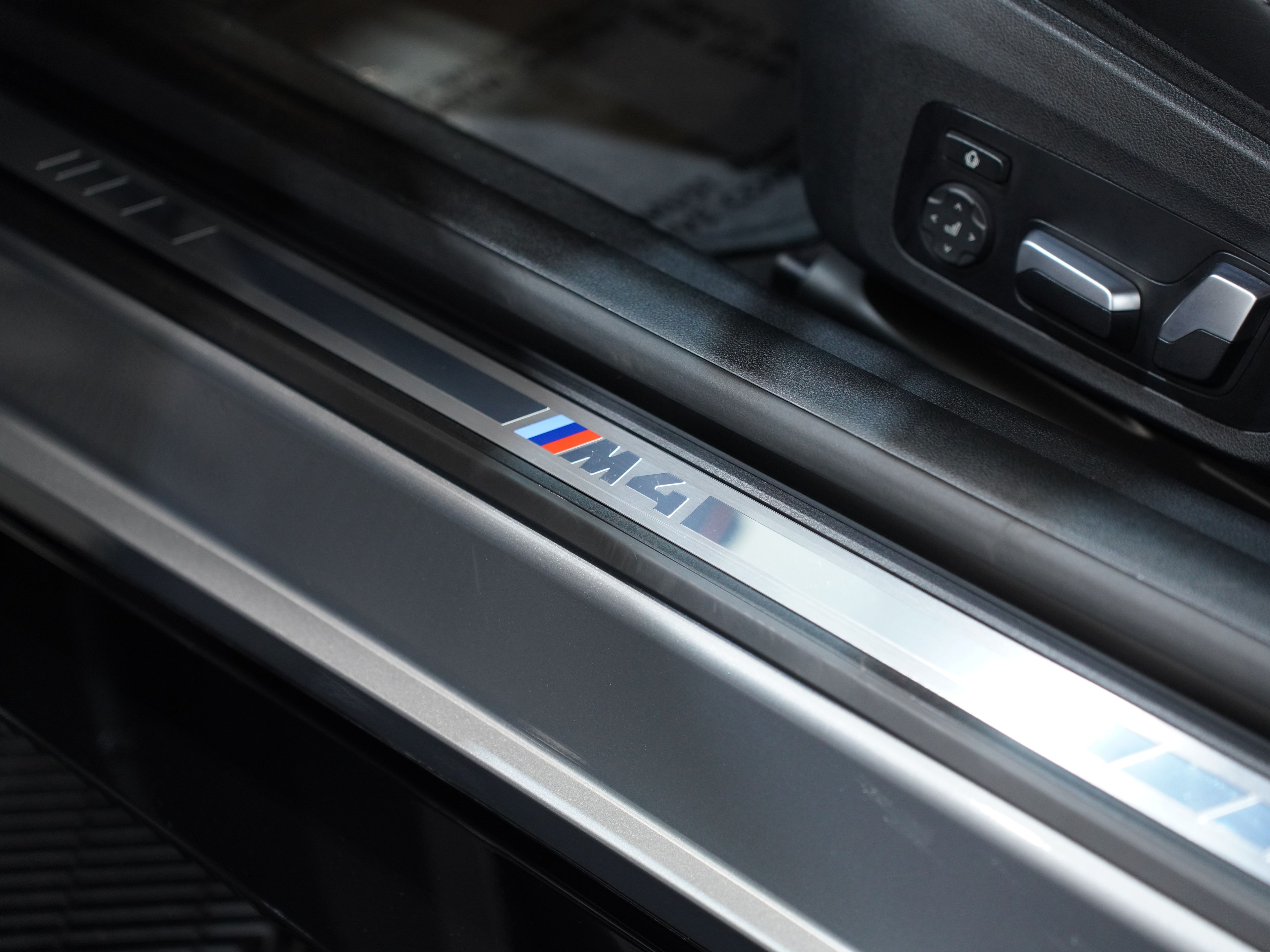 2024 BMW M4 Thumnail Image 24