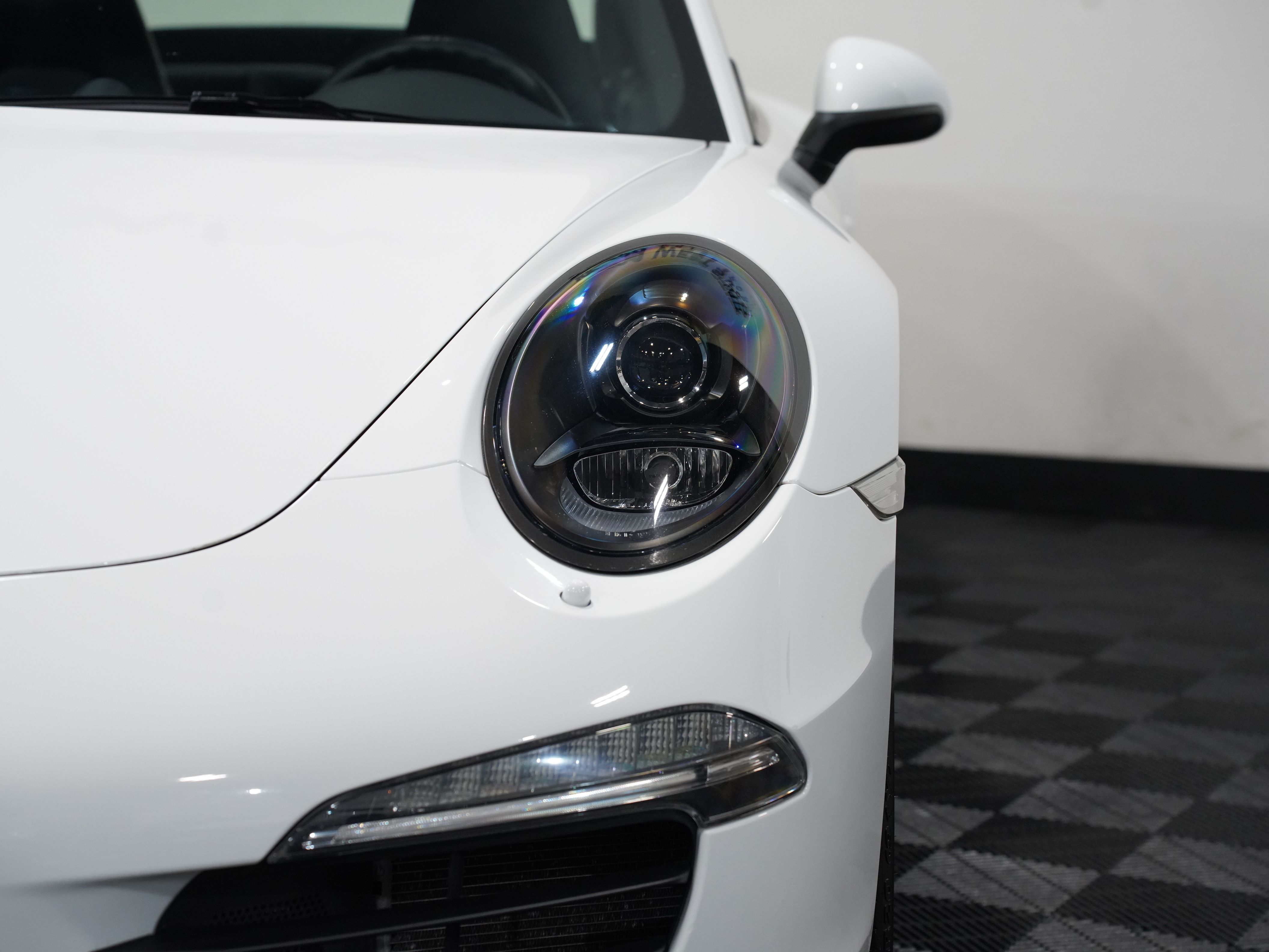 2014 PORSCHE 911 Image 10