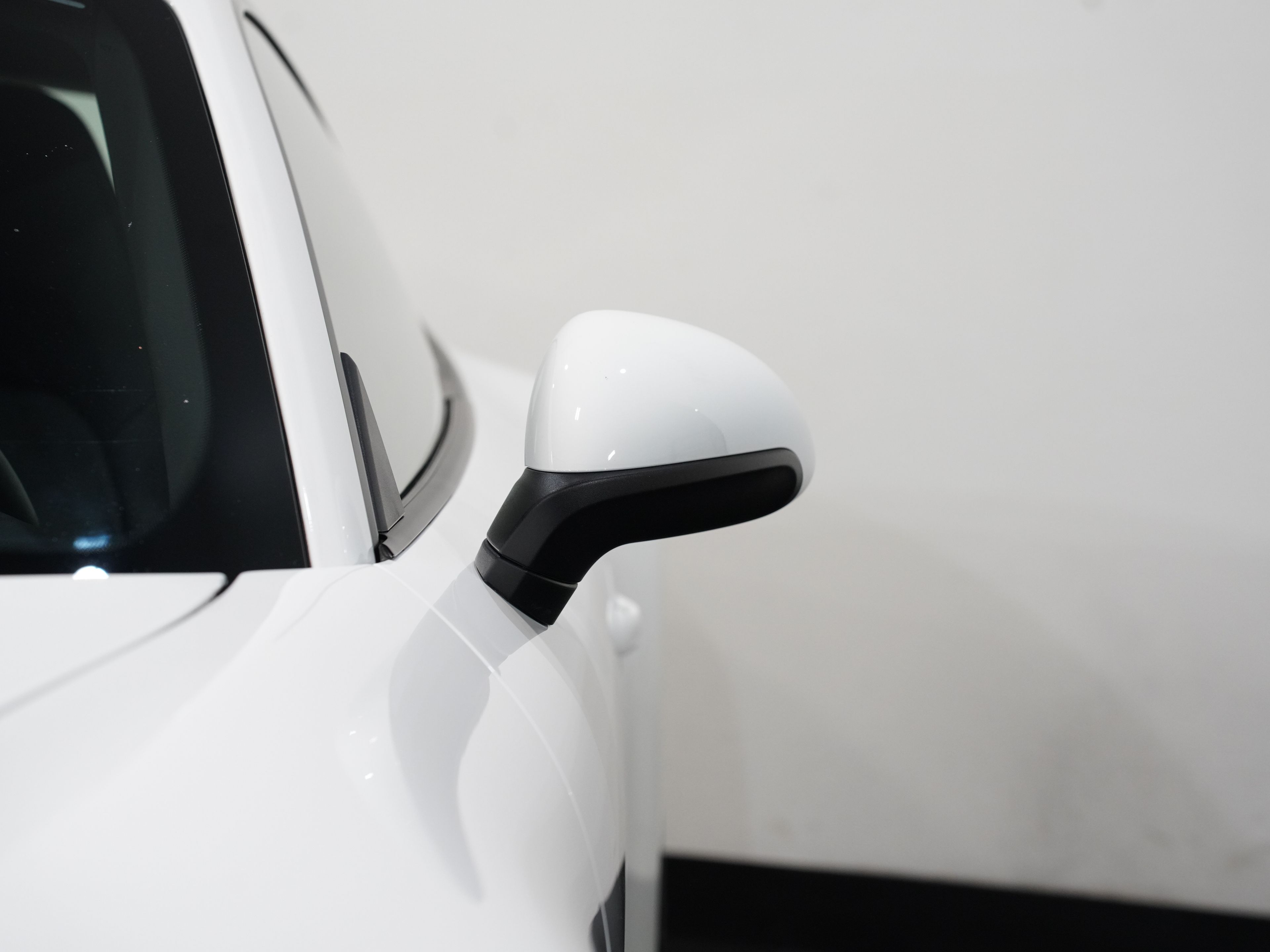 2014 PORSCHE 911 Image 11