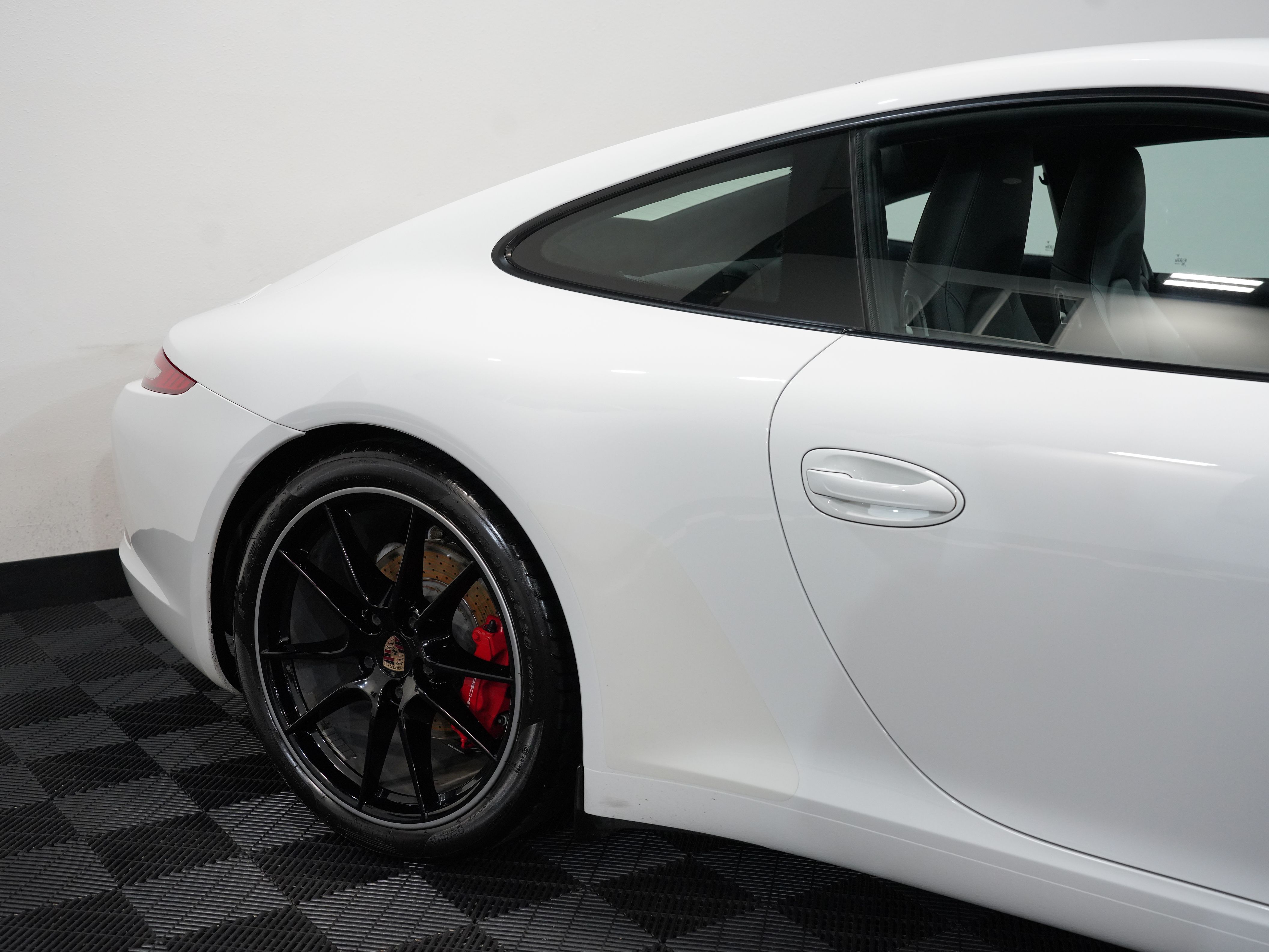 2014 PORSCHE 911 Image 13