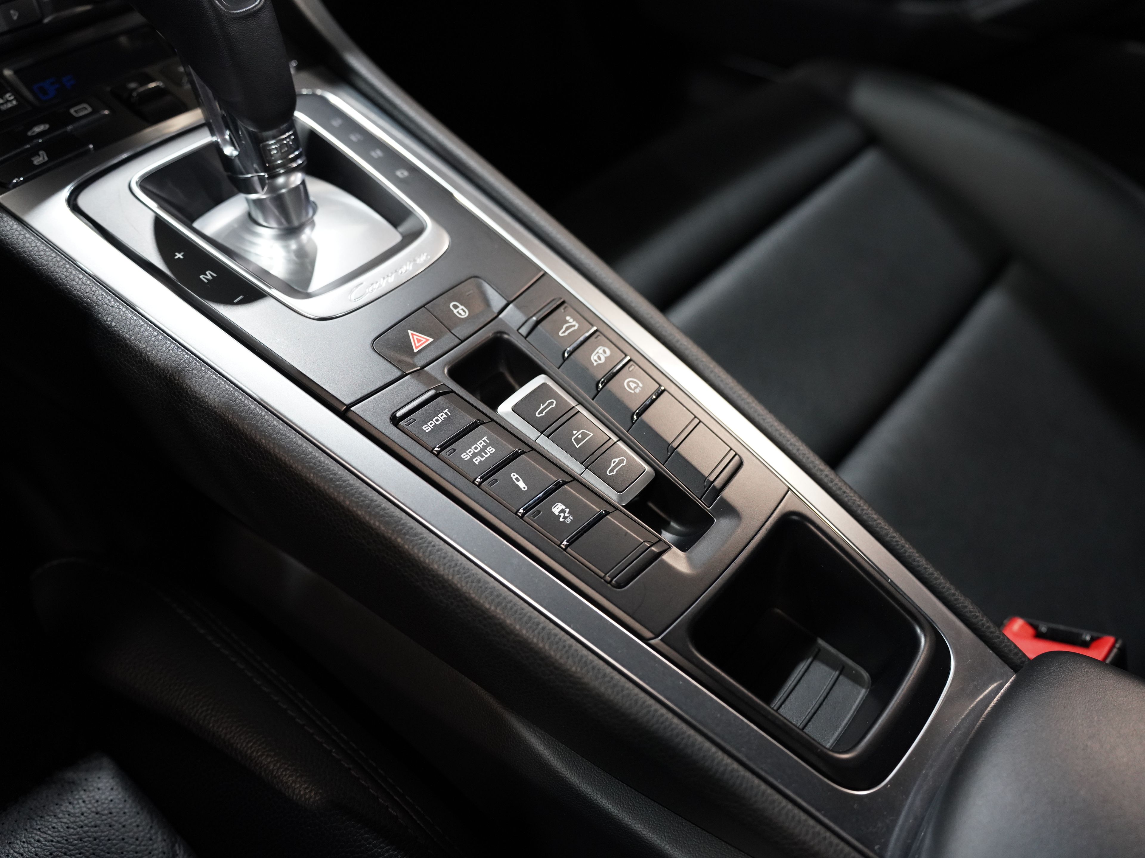 2014 PORSCHE 911 Image 36
