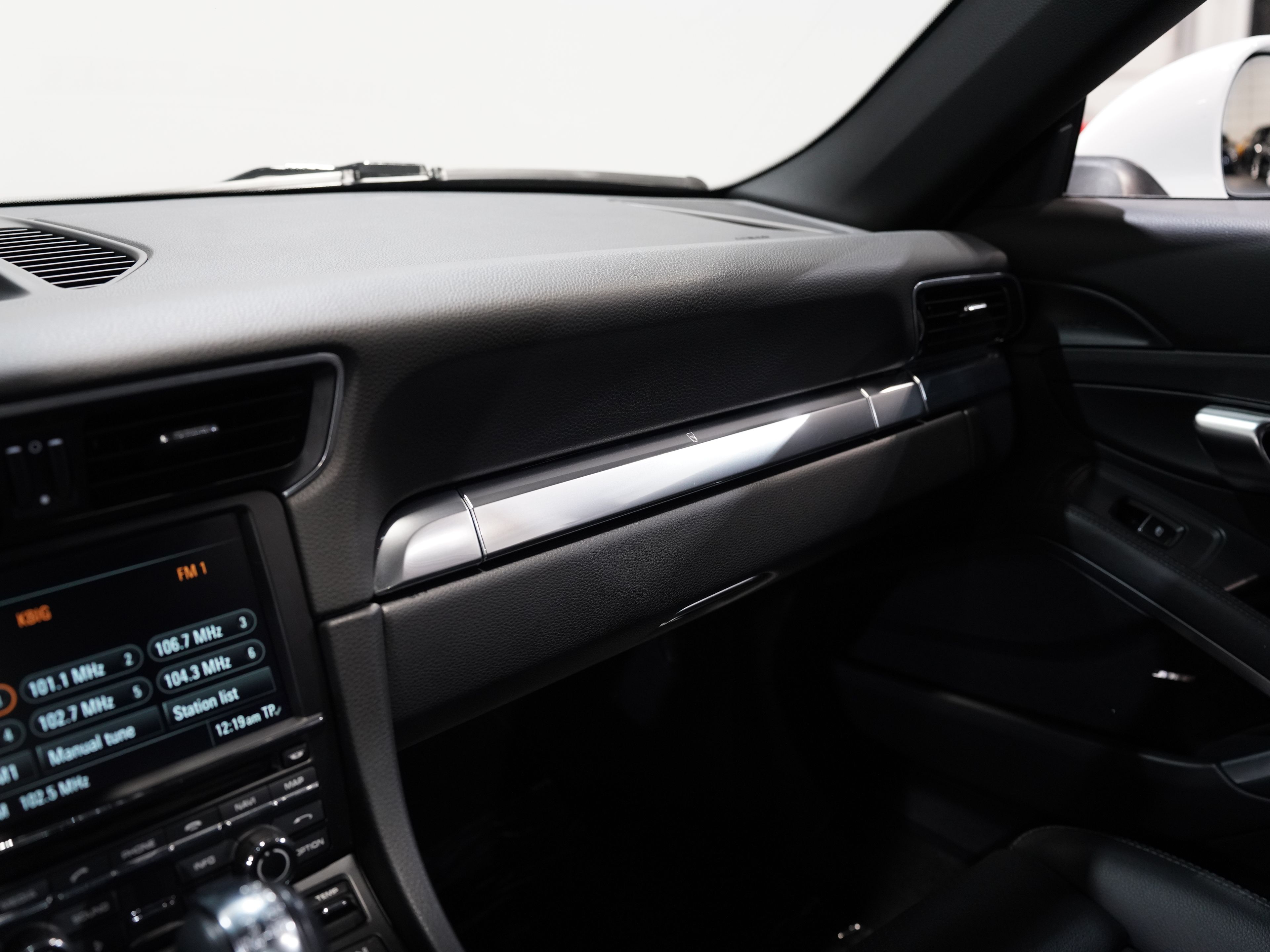 2014 PORSCHE 911 Image 37