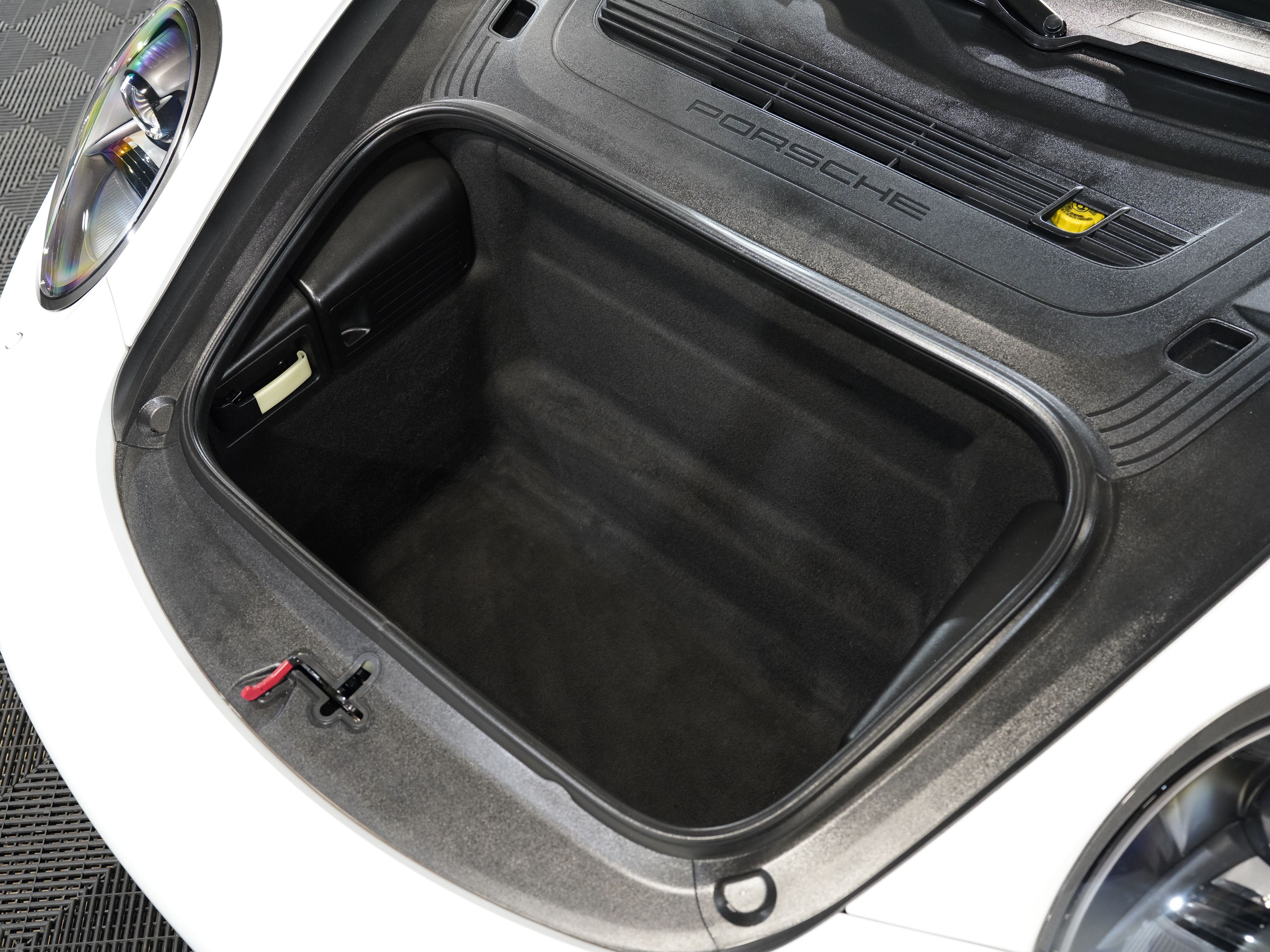 2014 PORSCHE 911 Image 41