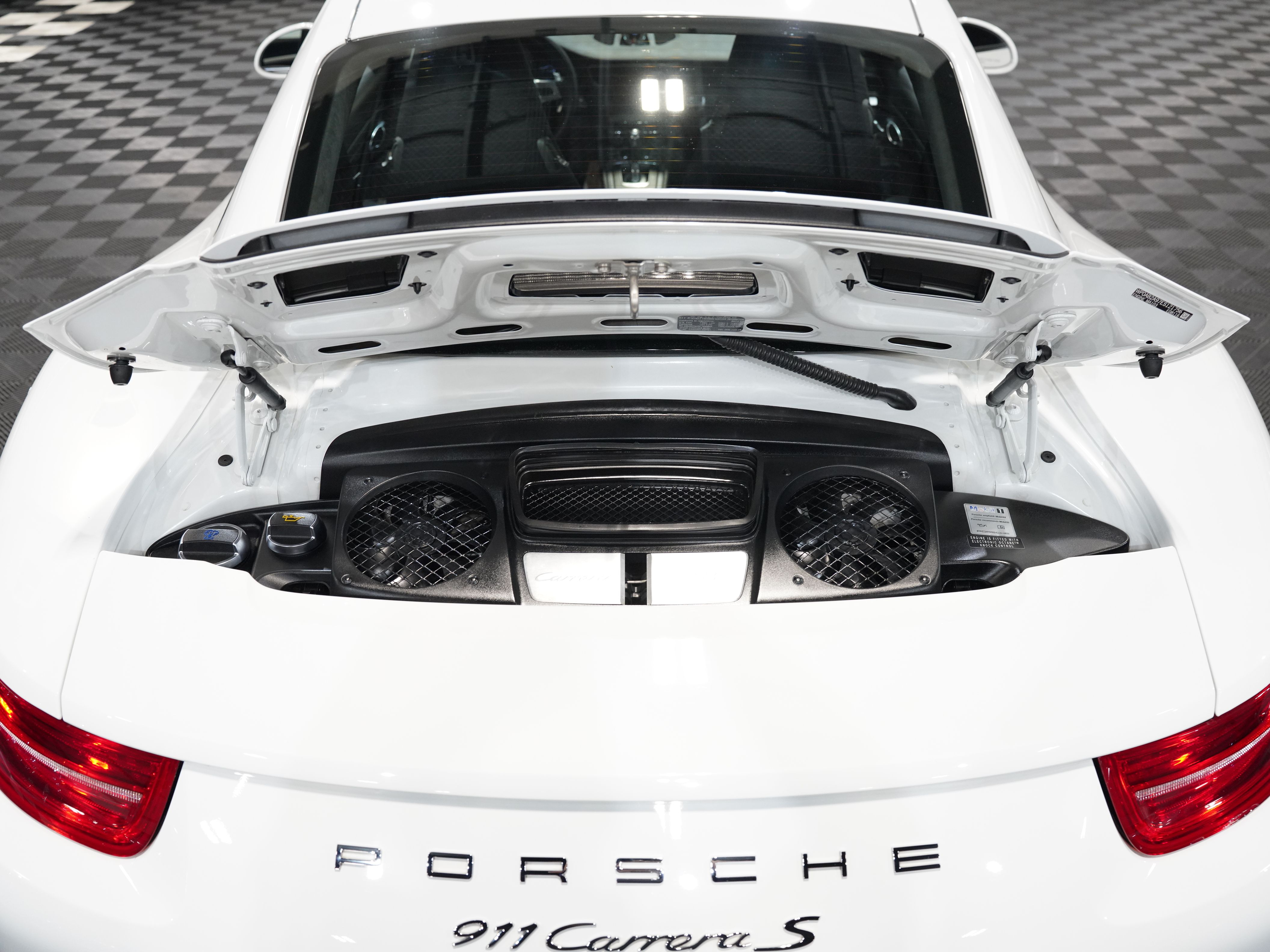 2014 PORSCHE 911 Image 43