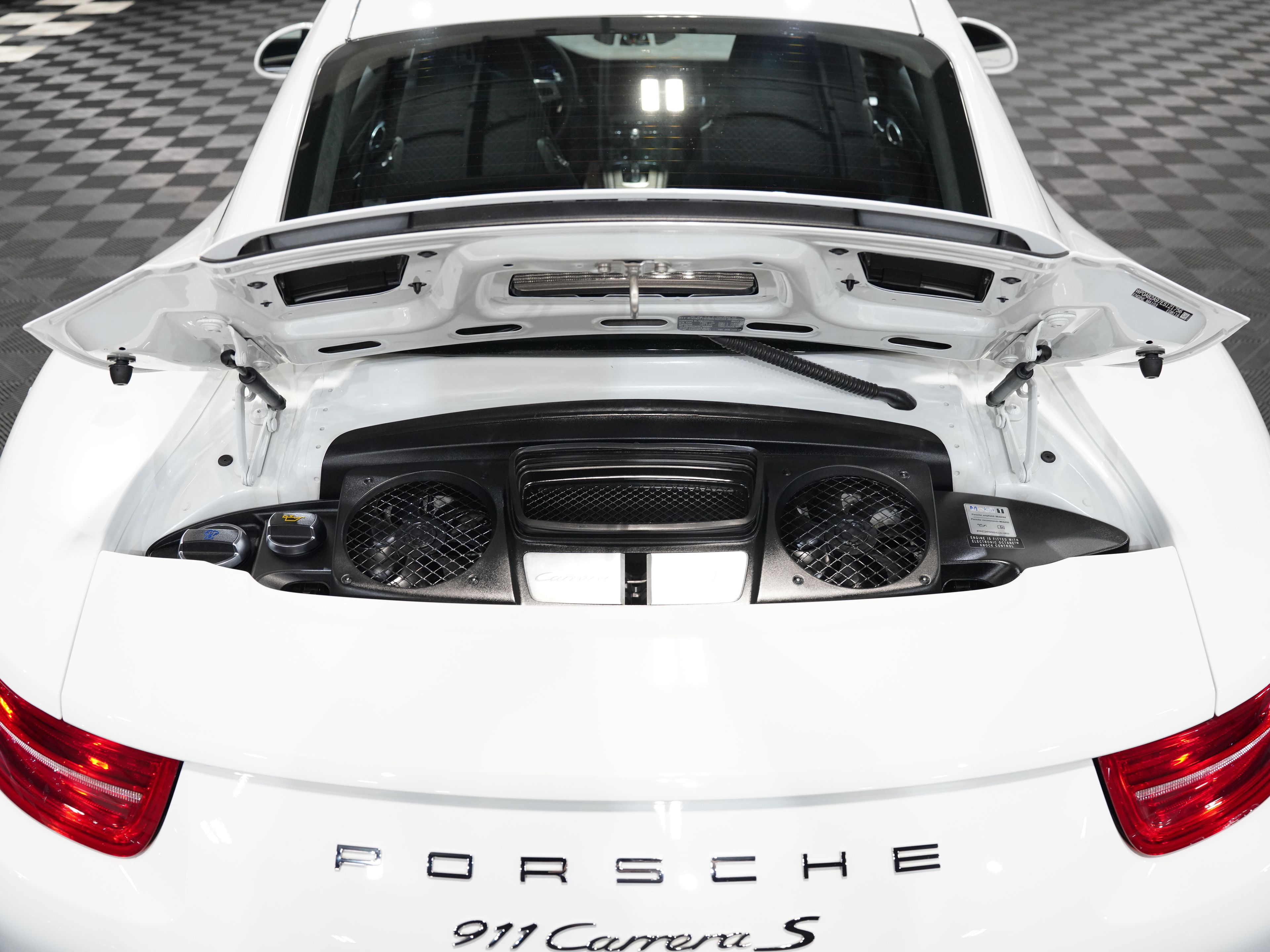2014 PORSCHE 911 Image 43