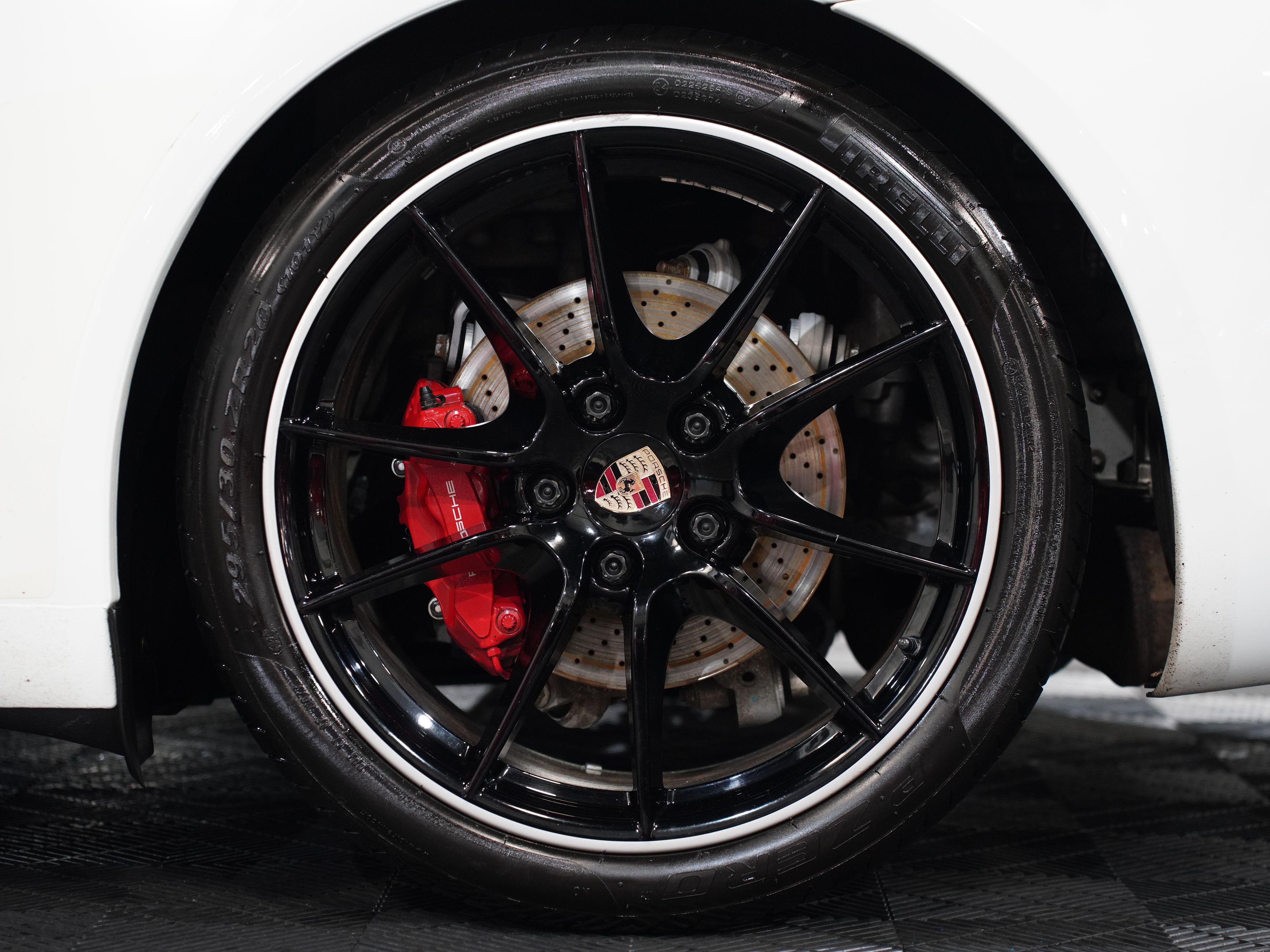 2014 PORSCHE 911 Image 46