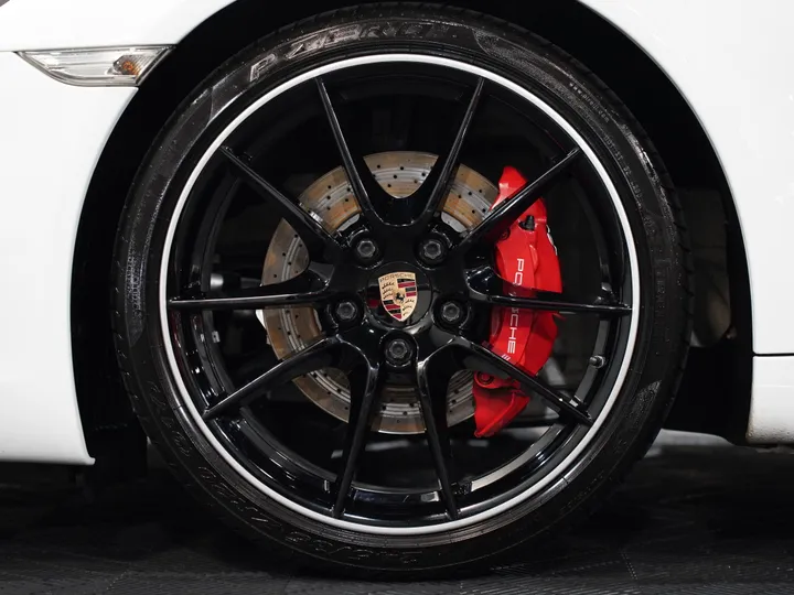 2014 PORSCHE 911 Image 47