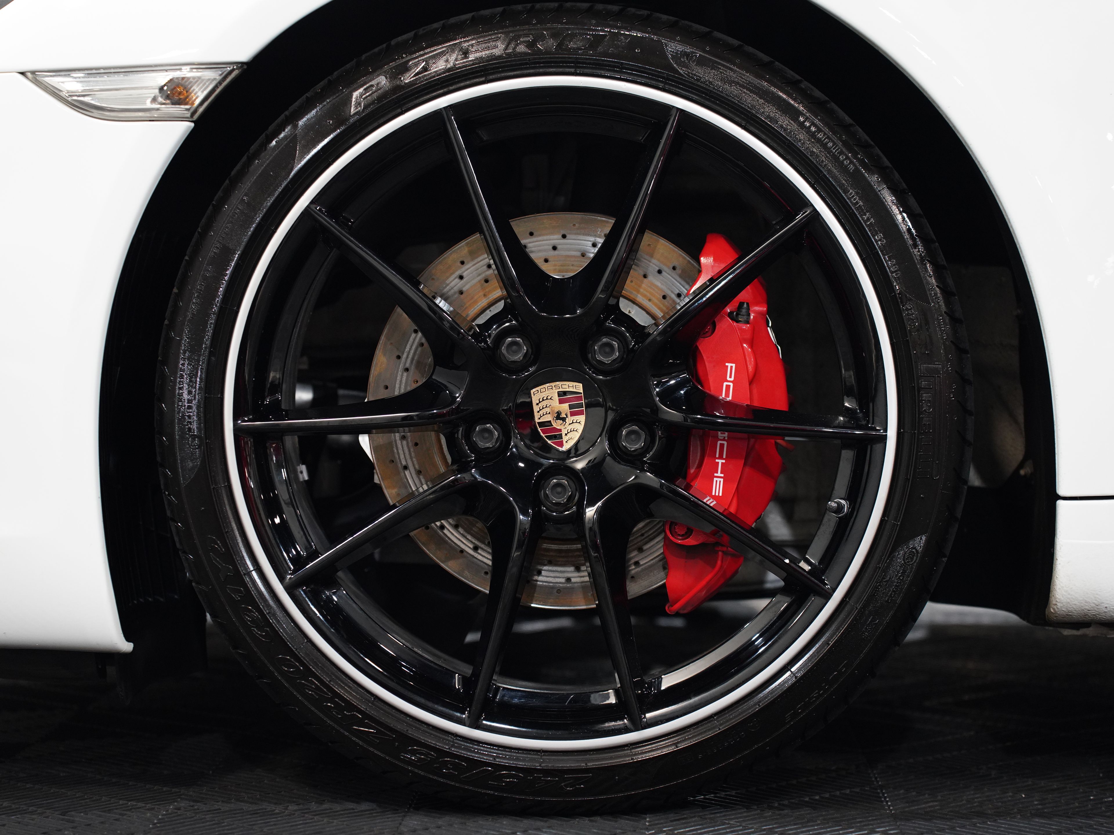 2014 PORSCHE 911 Image 47