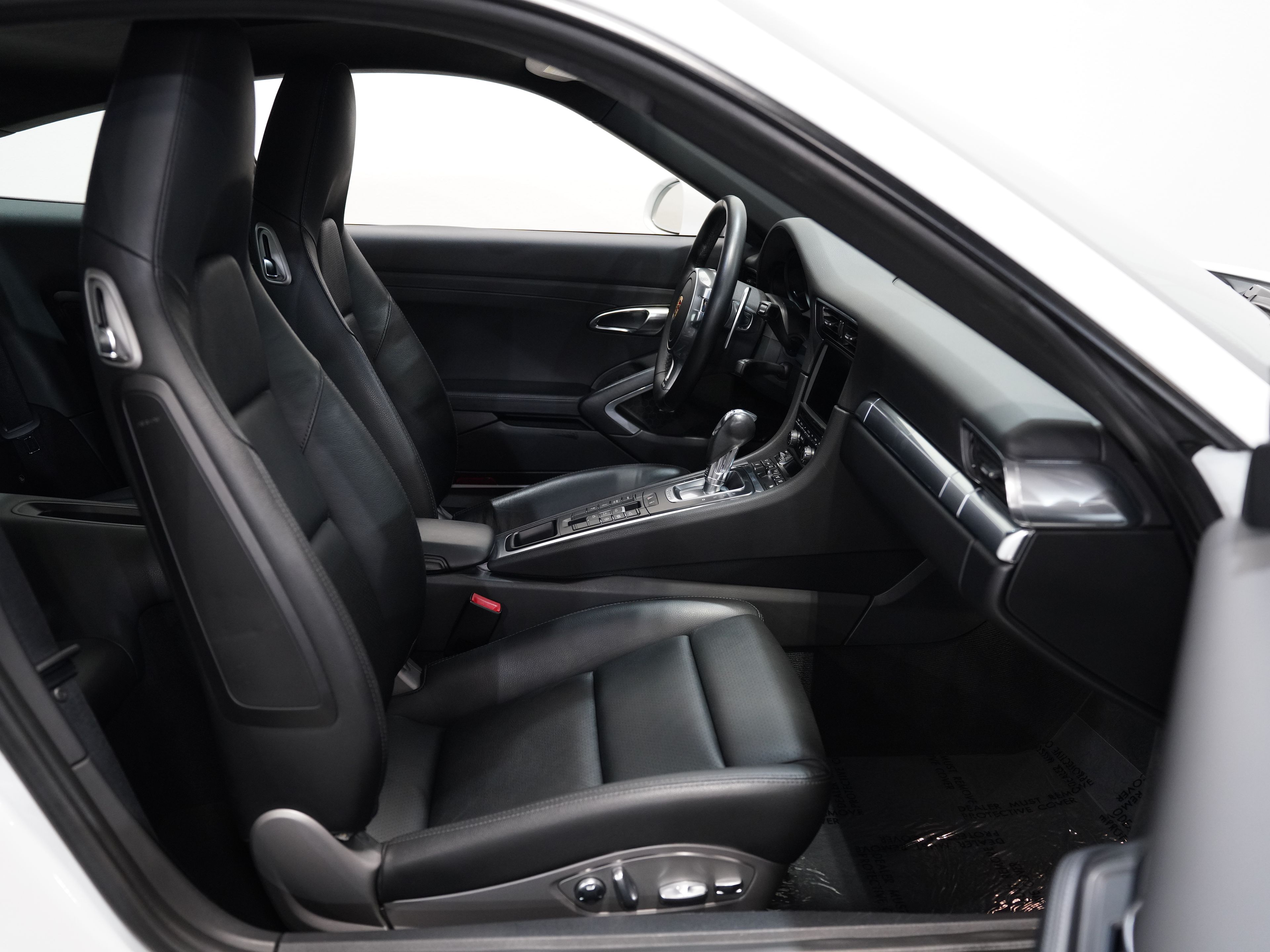 2014 PORSCHE 911 Image 28