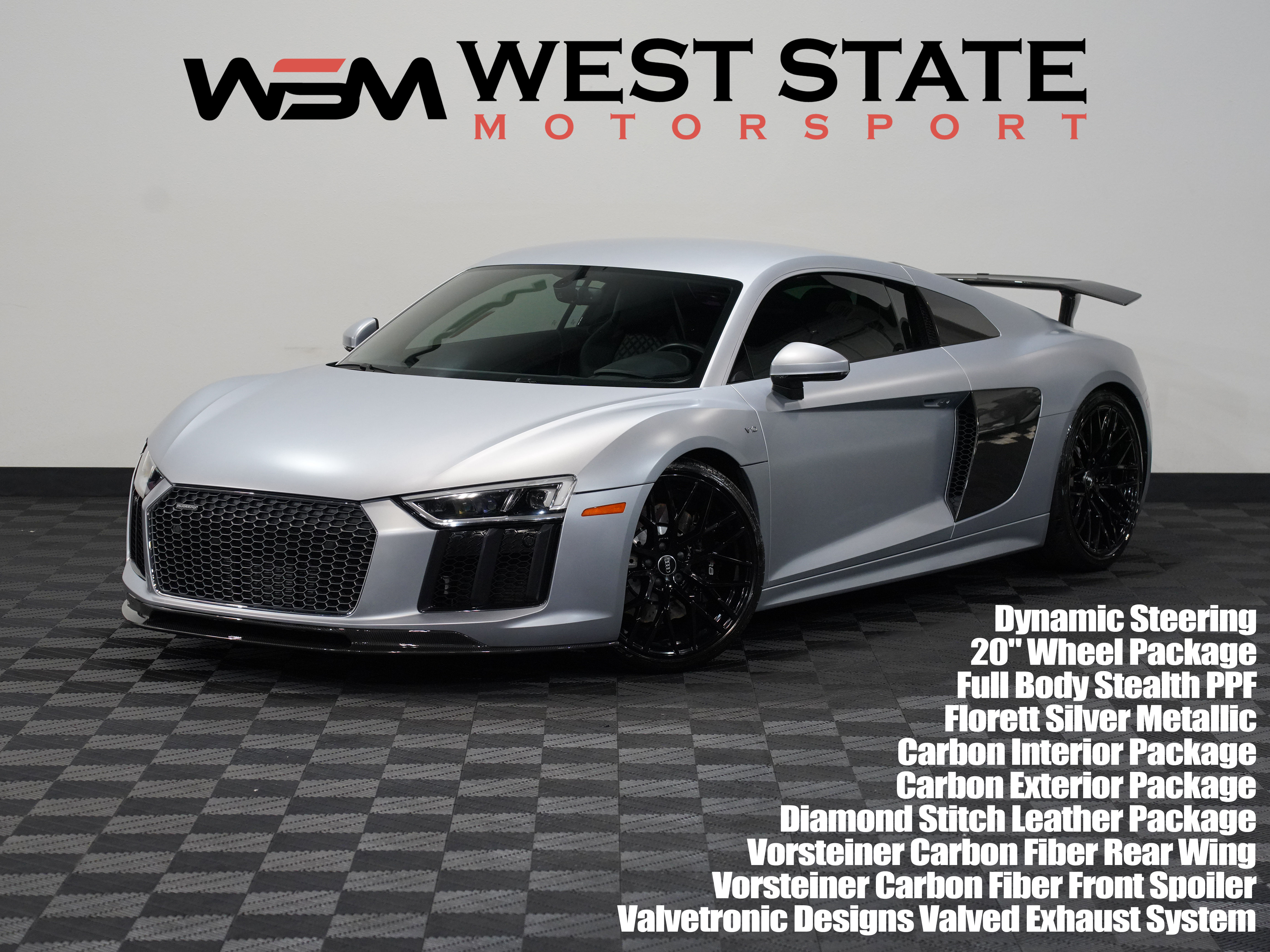 SILVER, 2017 AUDI R8 Image 1
