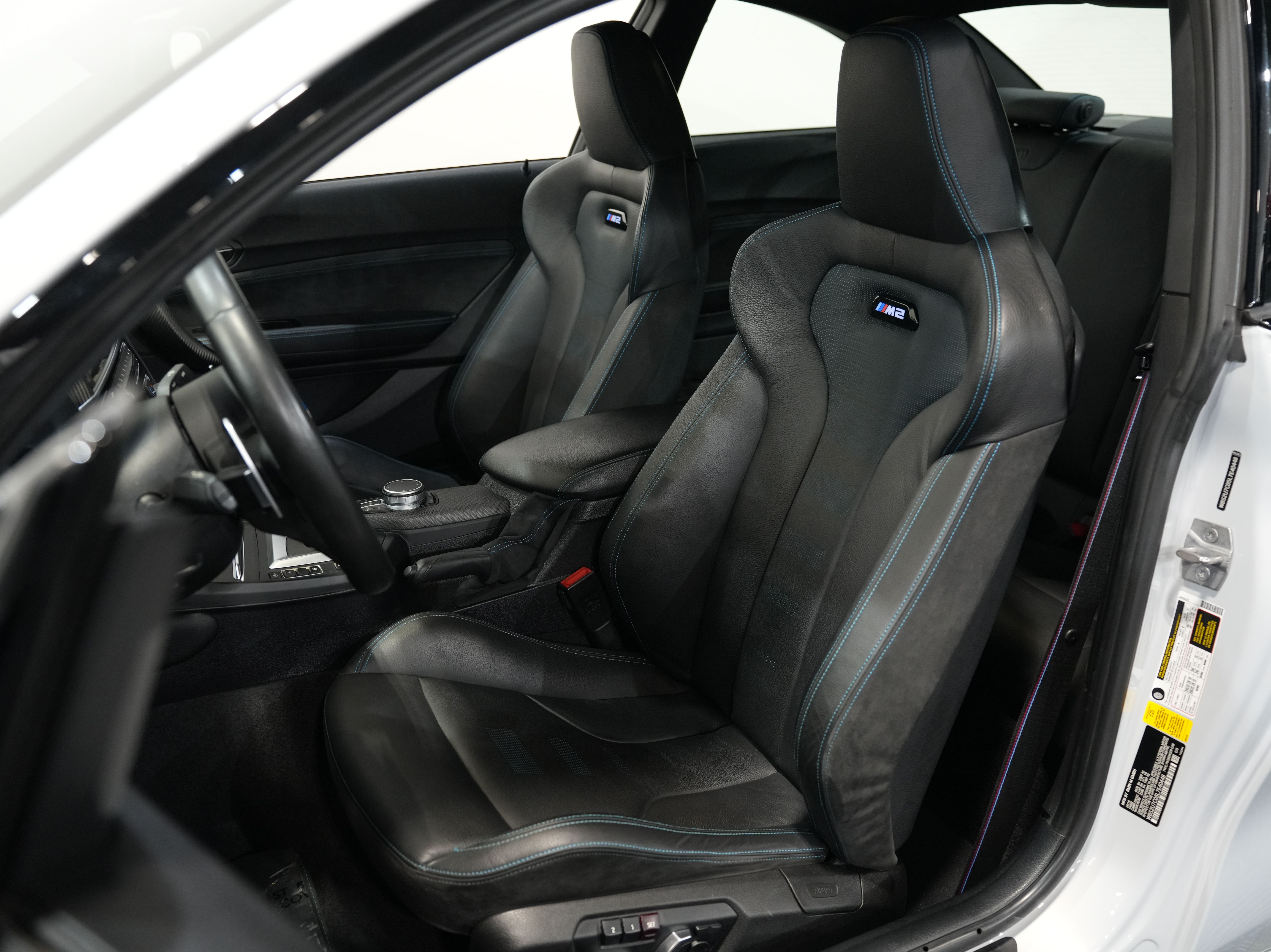 2020 BMW M2 Image 30