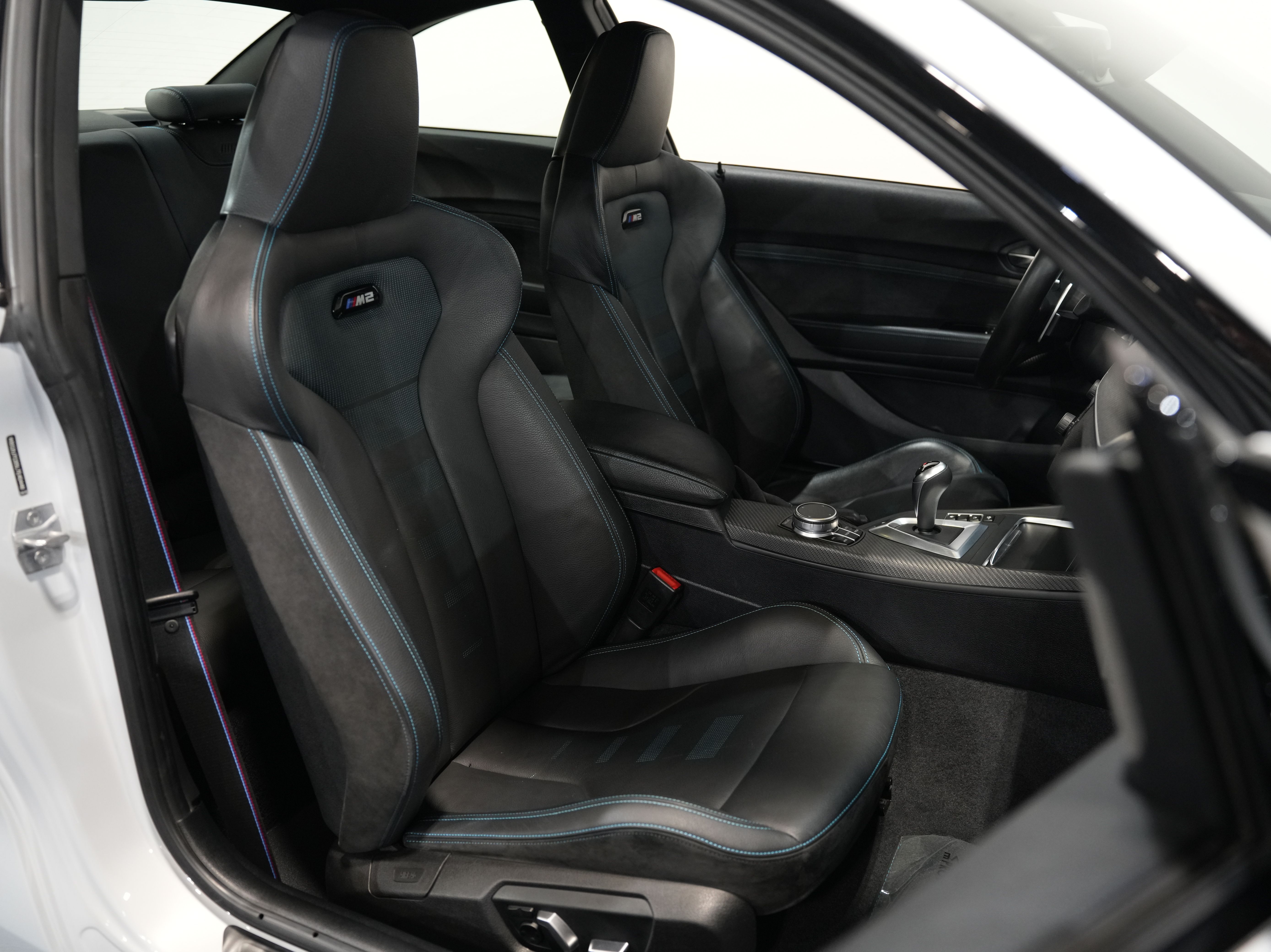 2020 BMW M2 Image 33