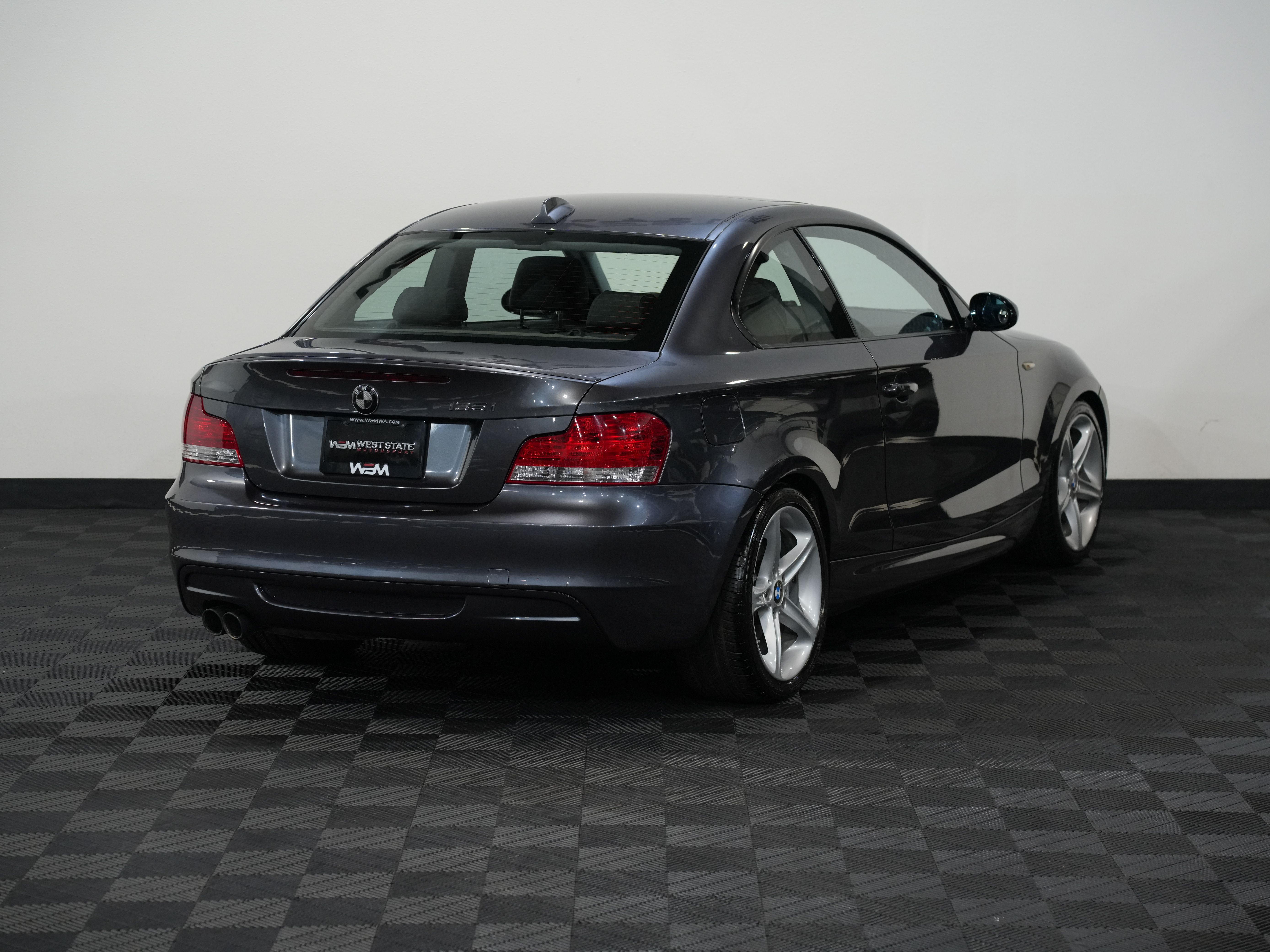 GREY, 2008 BMW 1 SERIES Image 6