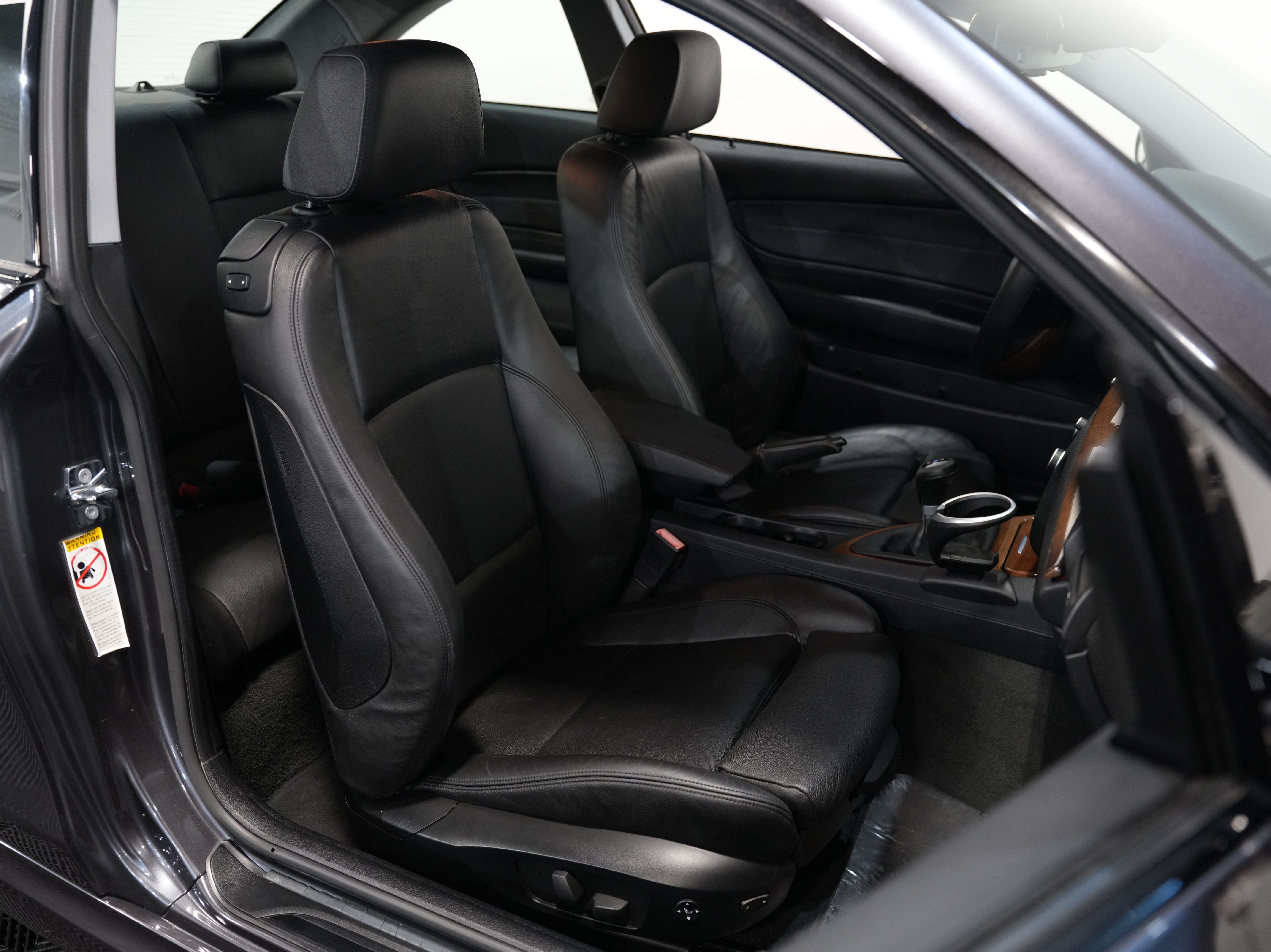 GREY, 2008 BMW 1 SERIES Image 29