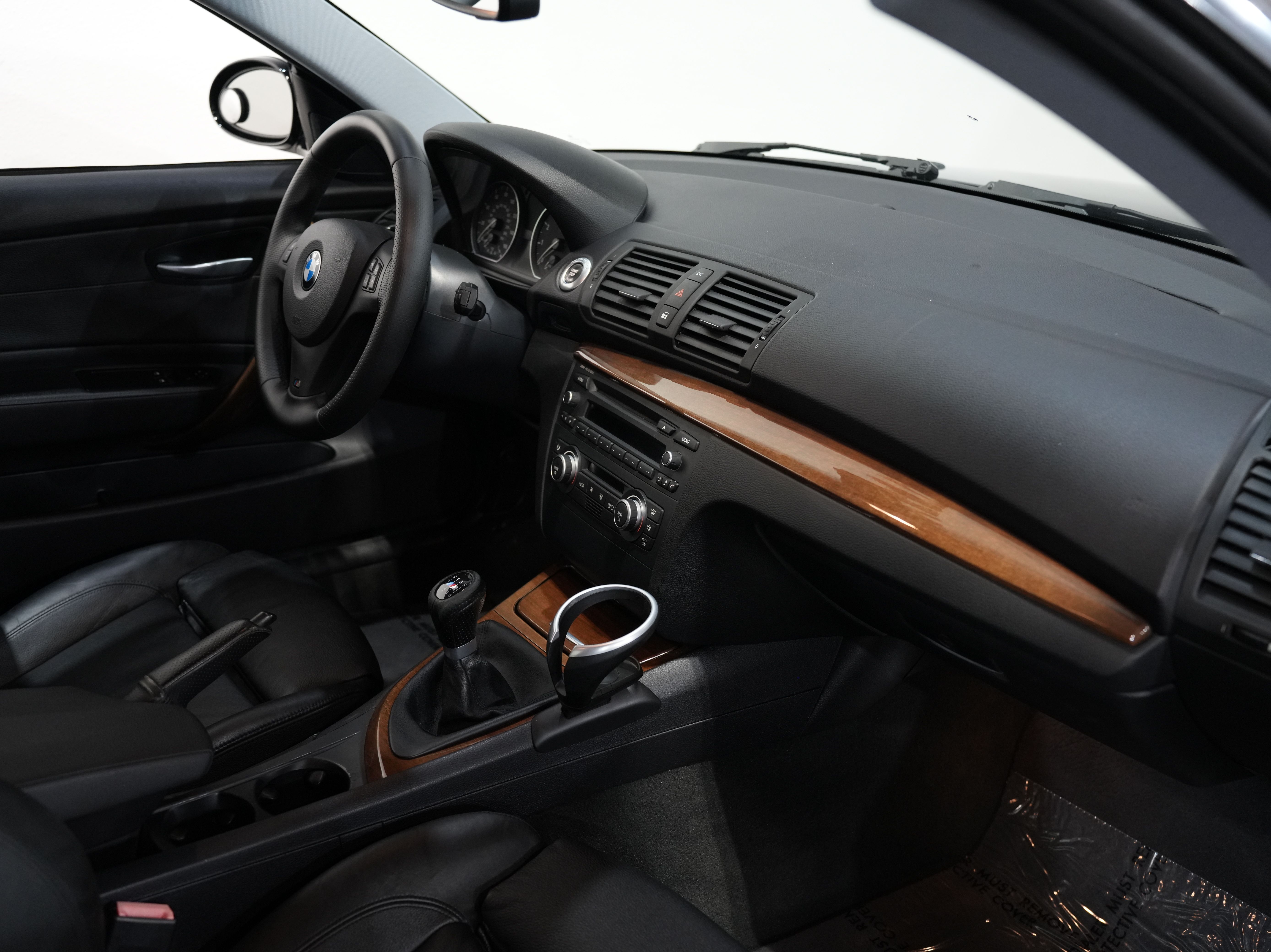 GREY, 2008 BMW 1 SERIES Image 31