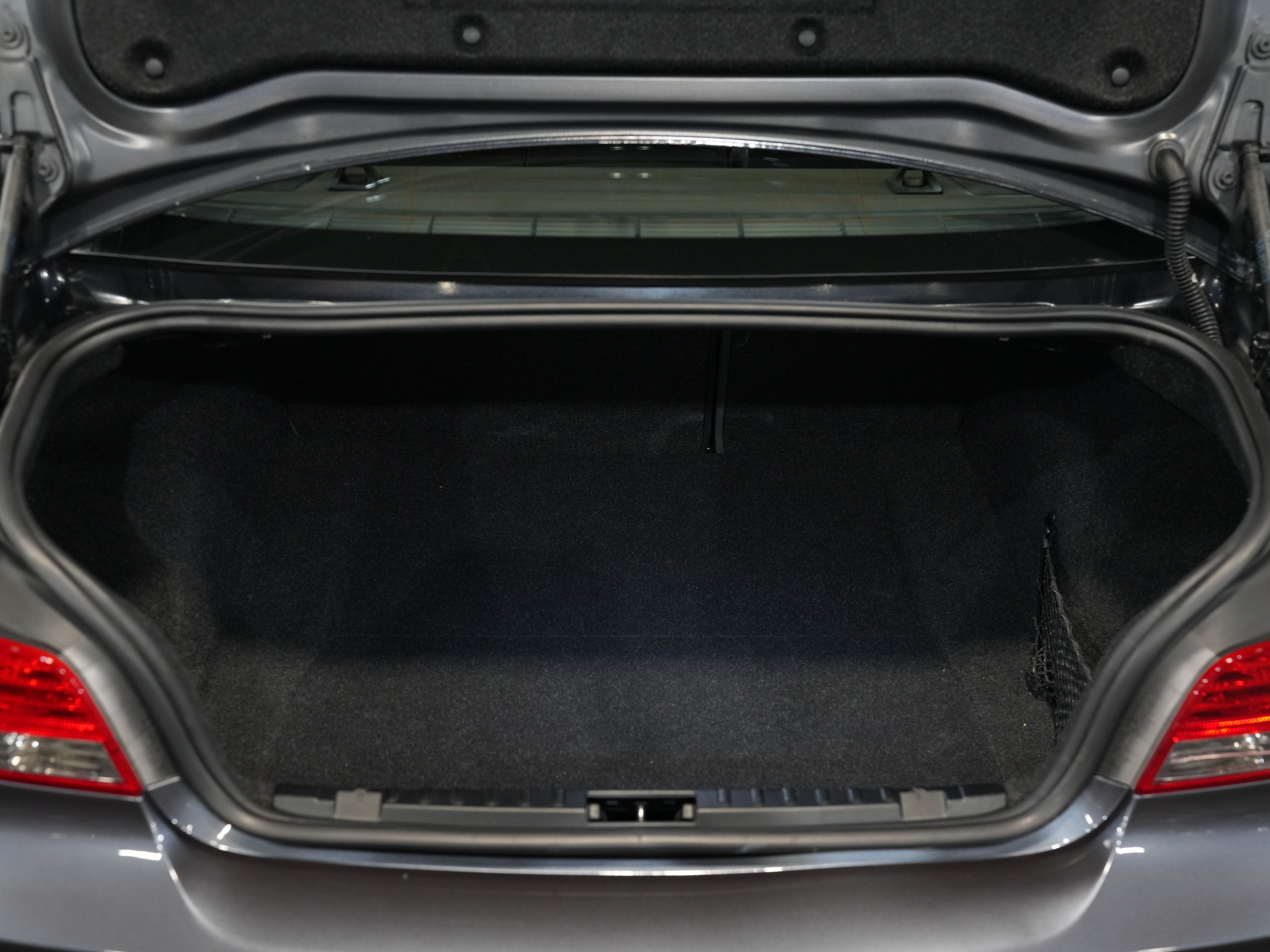 GREY, 2008 BMW 1 SERIES Image 44