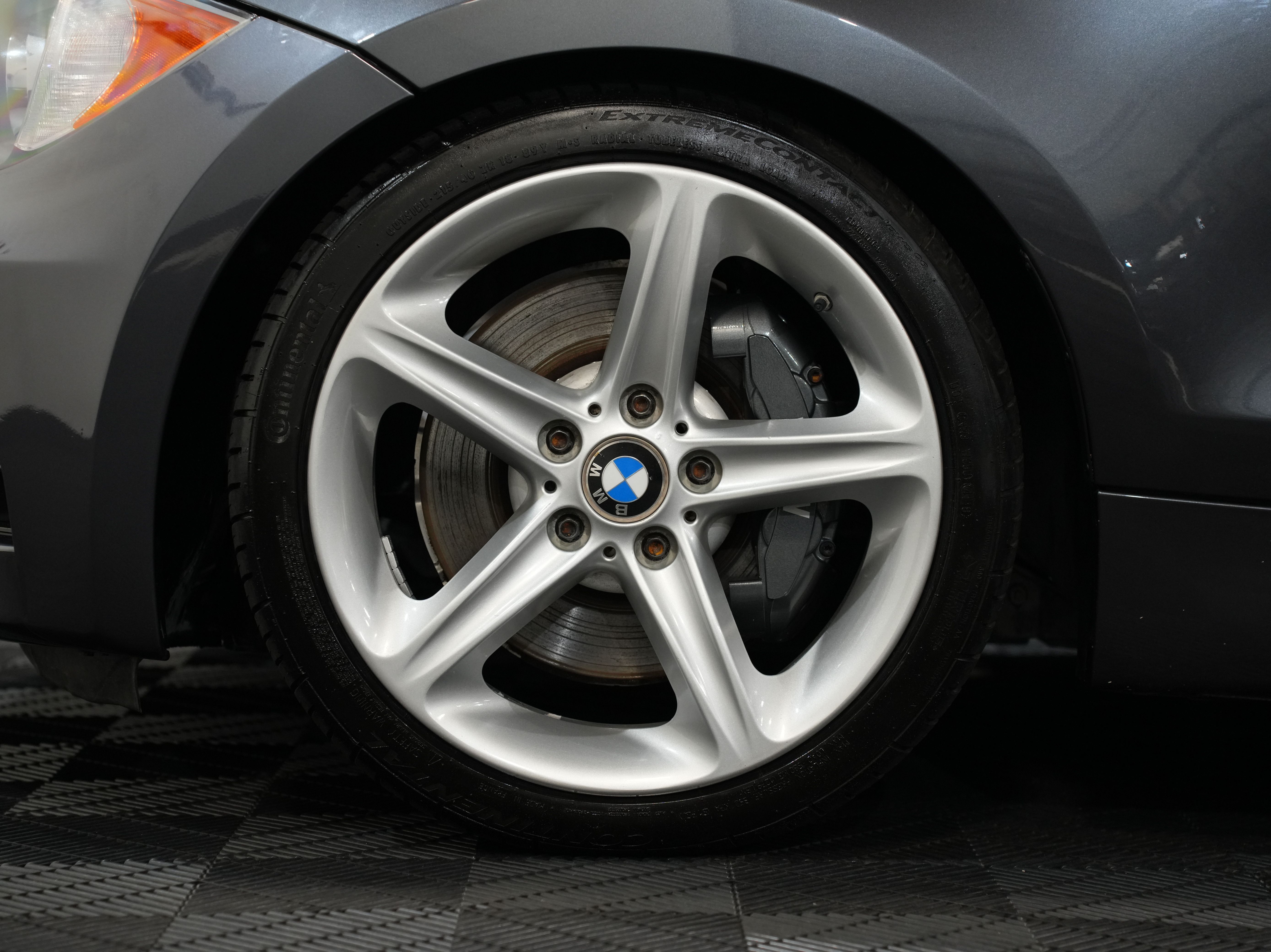 GREY, 2008 BMW 1 SERIES Image 46