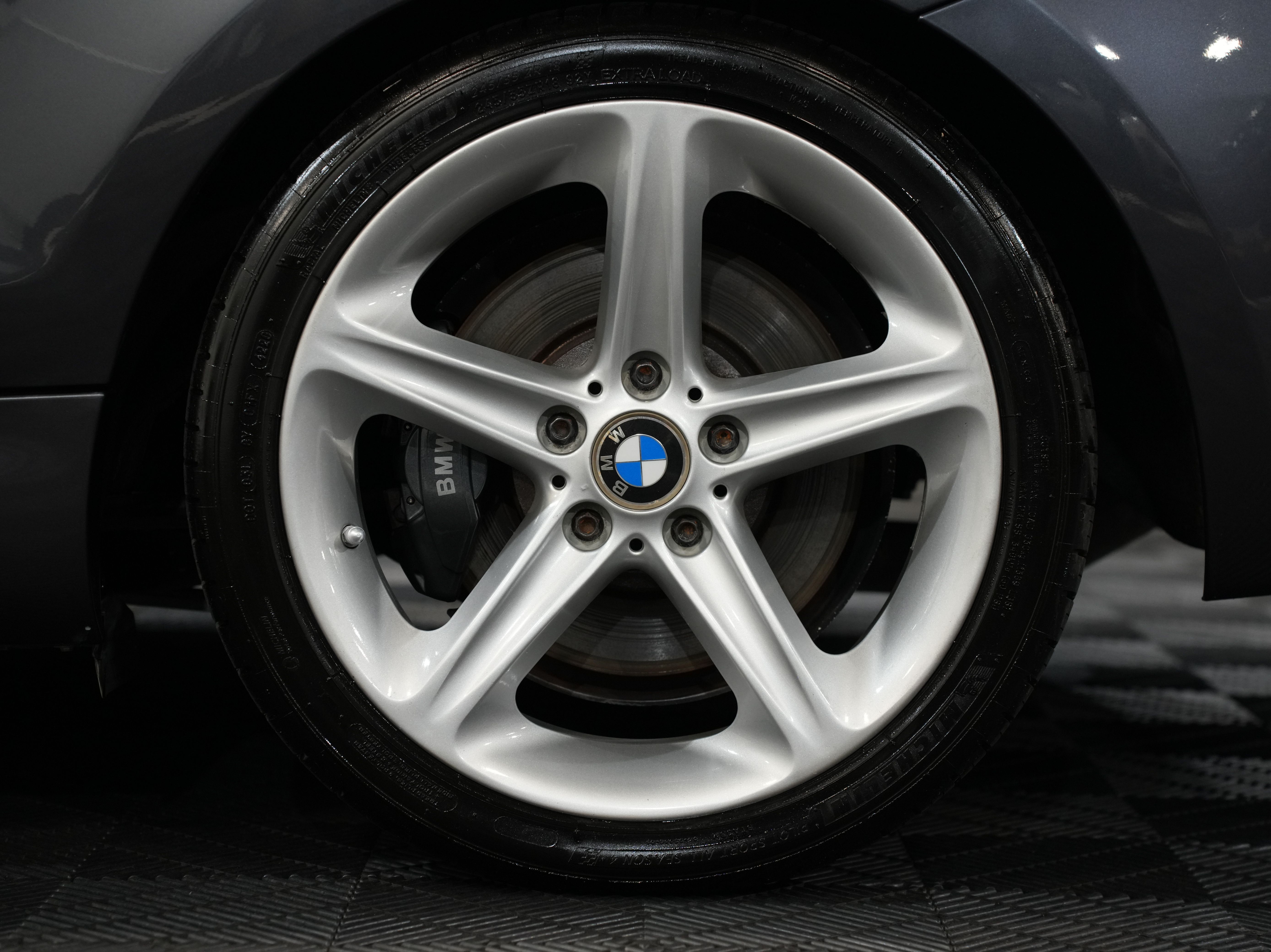 GREY, 2008 BMW 1 SERIES Image 47