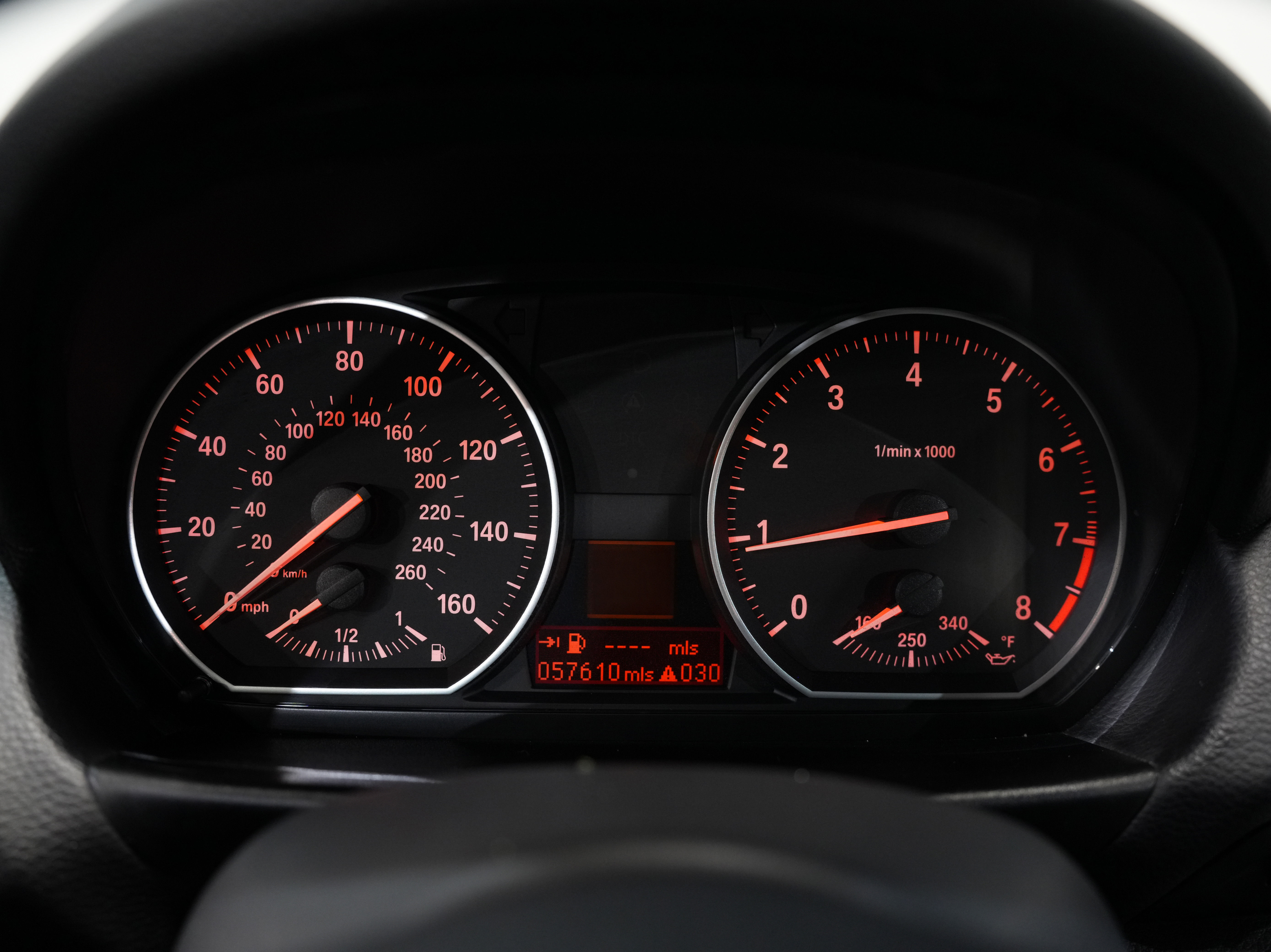 GREY, 2008 BMW 1 SERIES Image 36