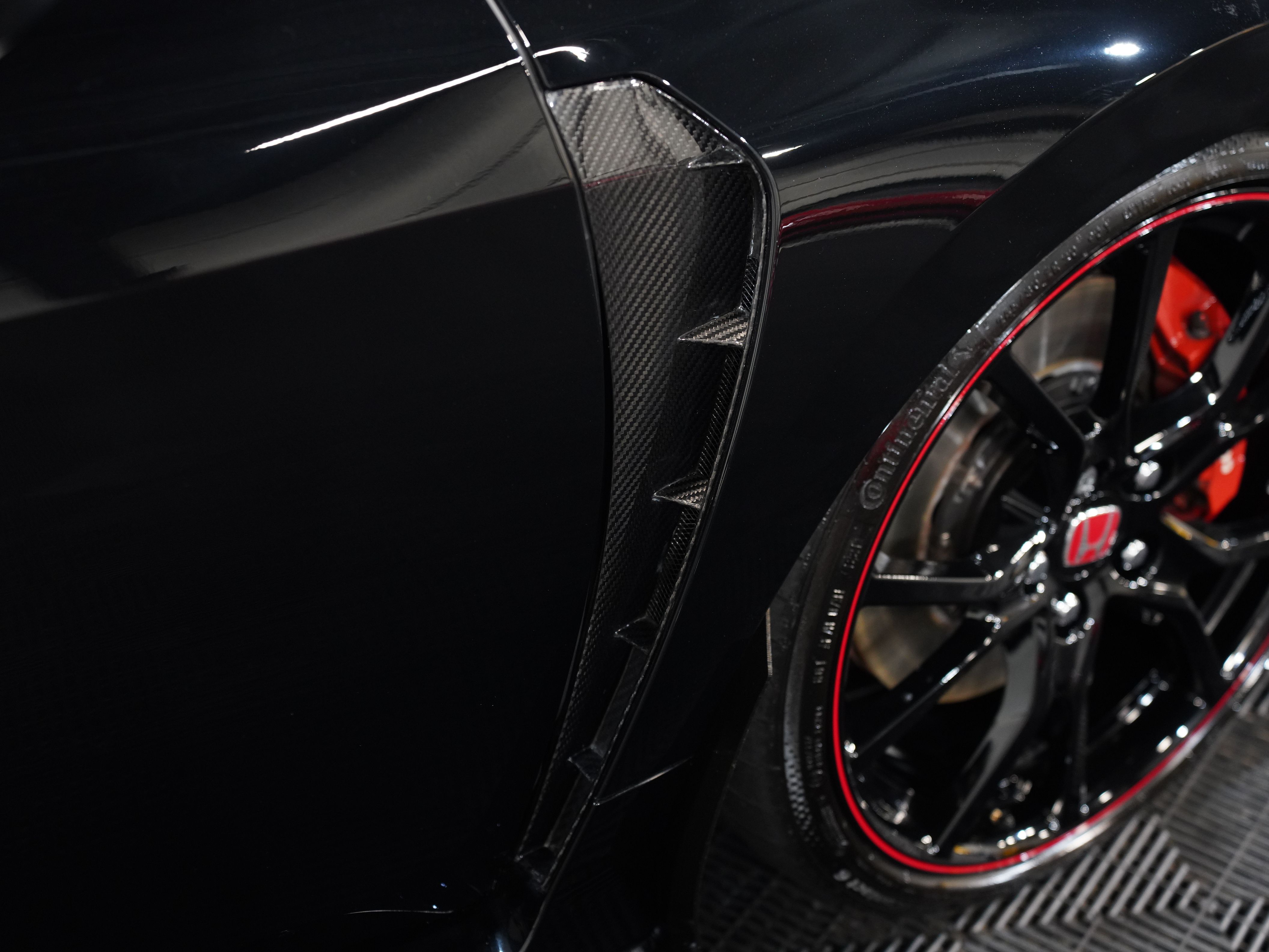 BLACK, 2021 HONDA CIVIC TYPE R Image 13