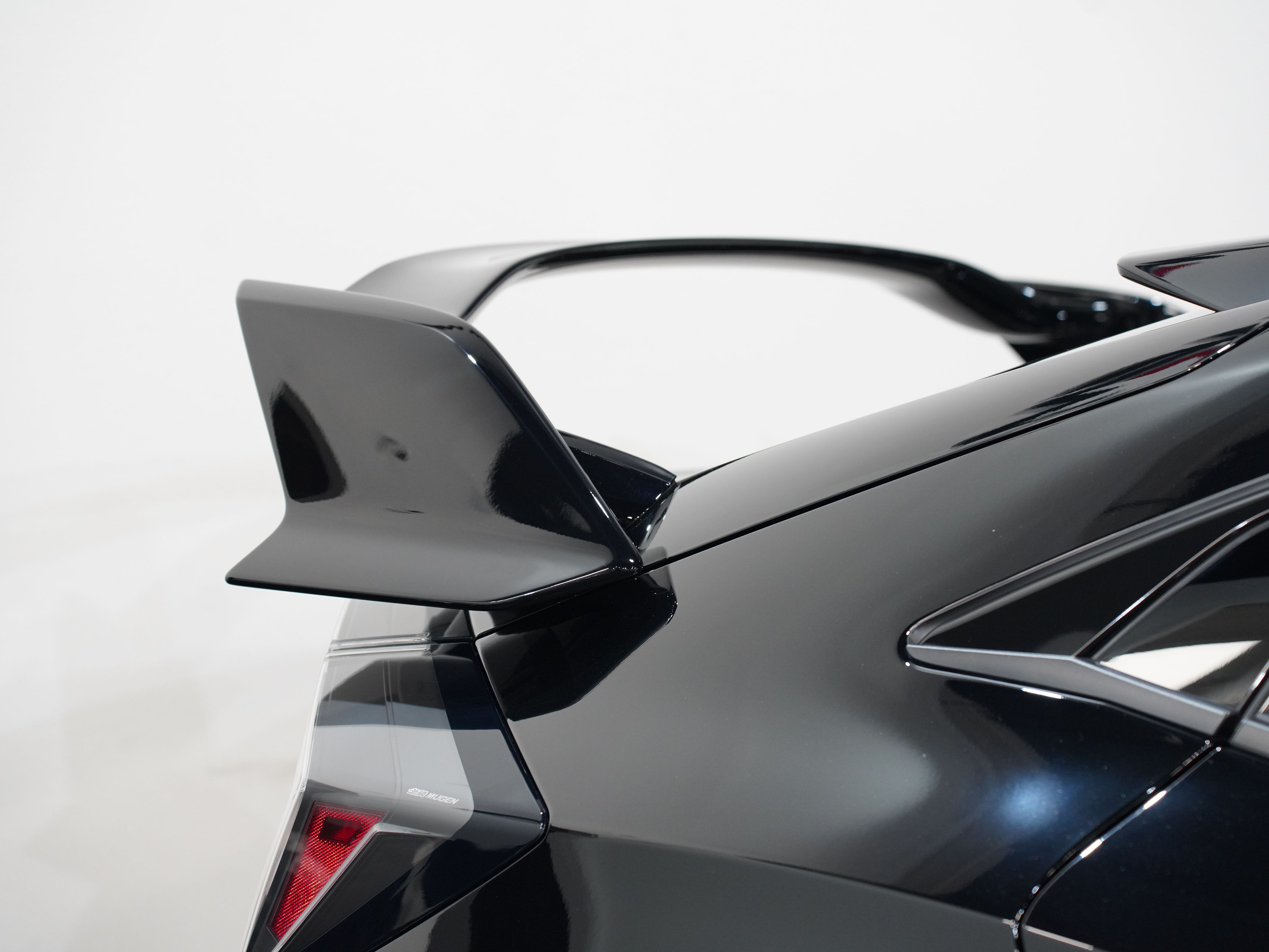 BLACK, 2021 HONDA CIVIC TYPE R Image 17
