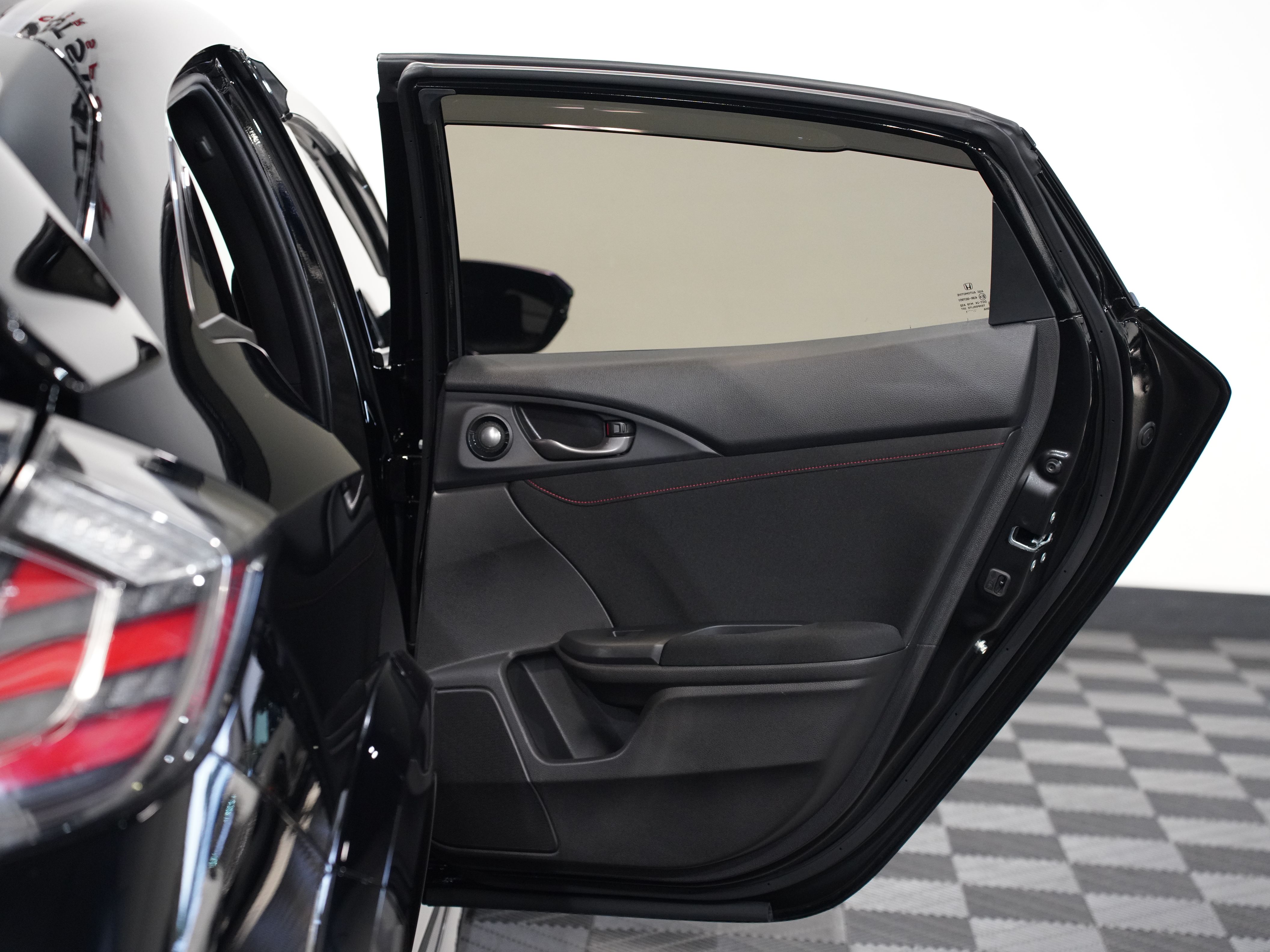 BLACK, 2021 HONDA CIVIC TYPE R Image 30