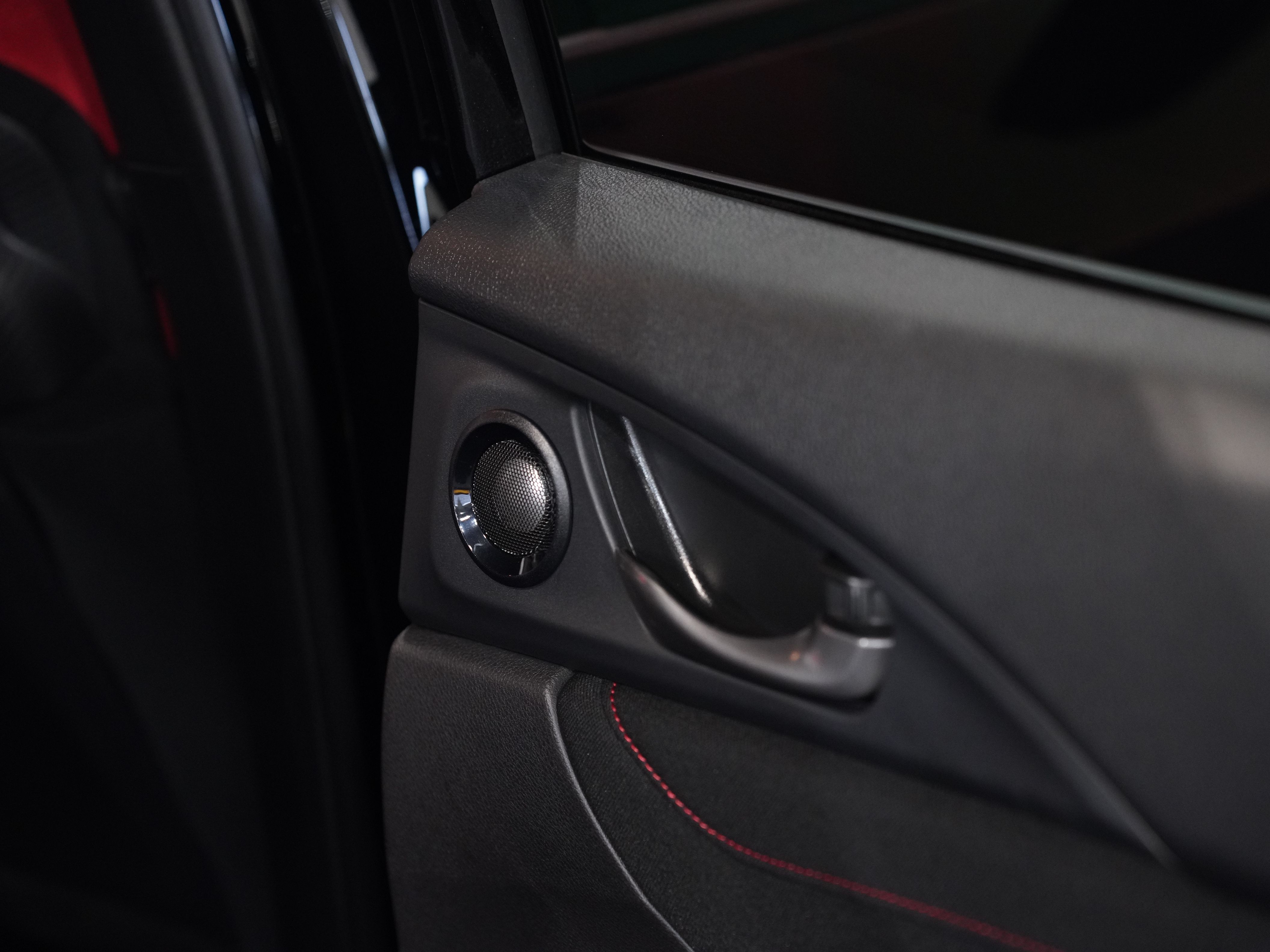 BLACK, 2021 HONDA CIVIC TYPE R Image 31