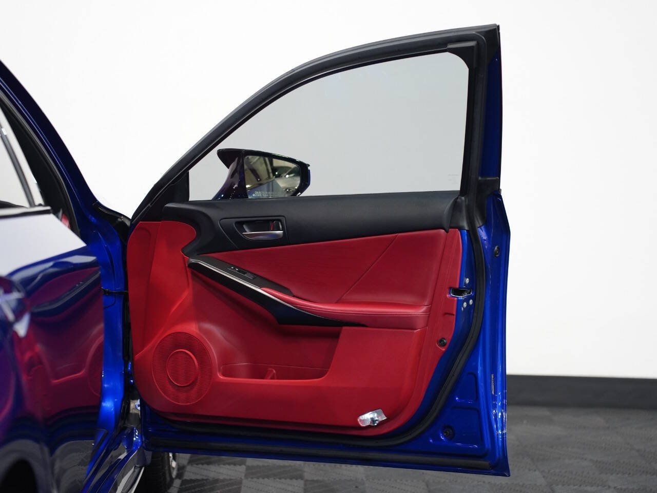 BLUE, 2022 LEXUS IS Image 24