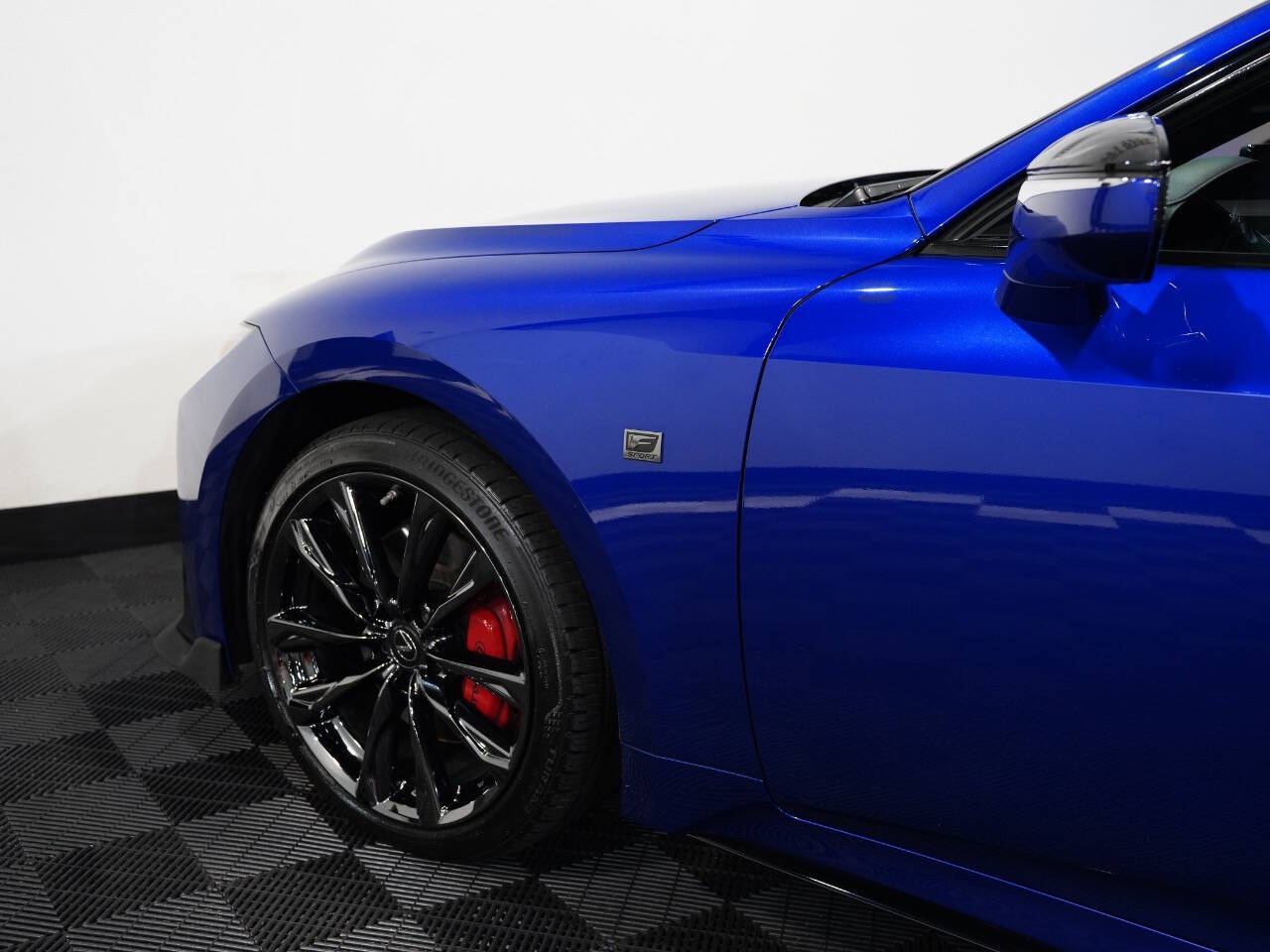 BLUE, 2022 LEXUS IS Image 21
