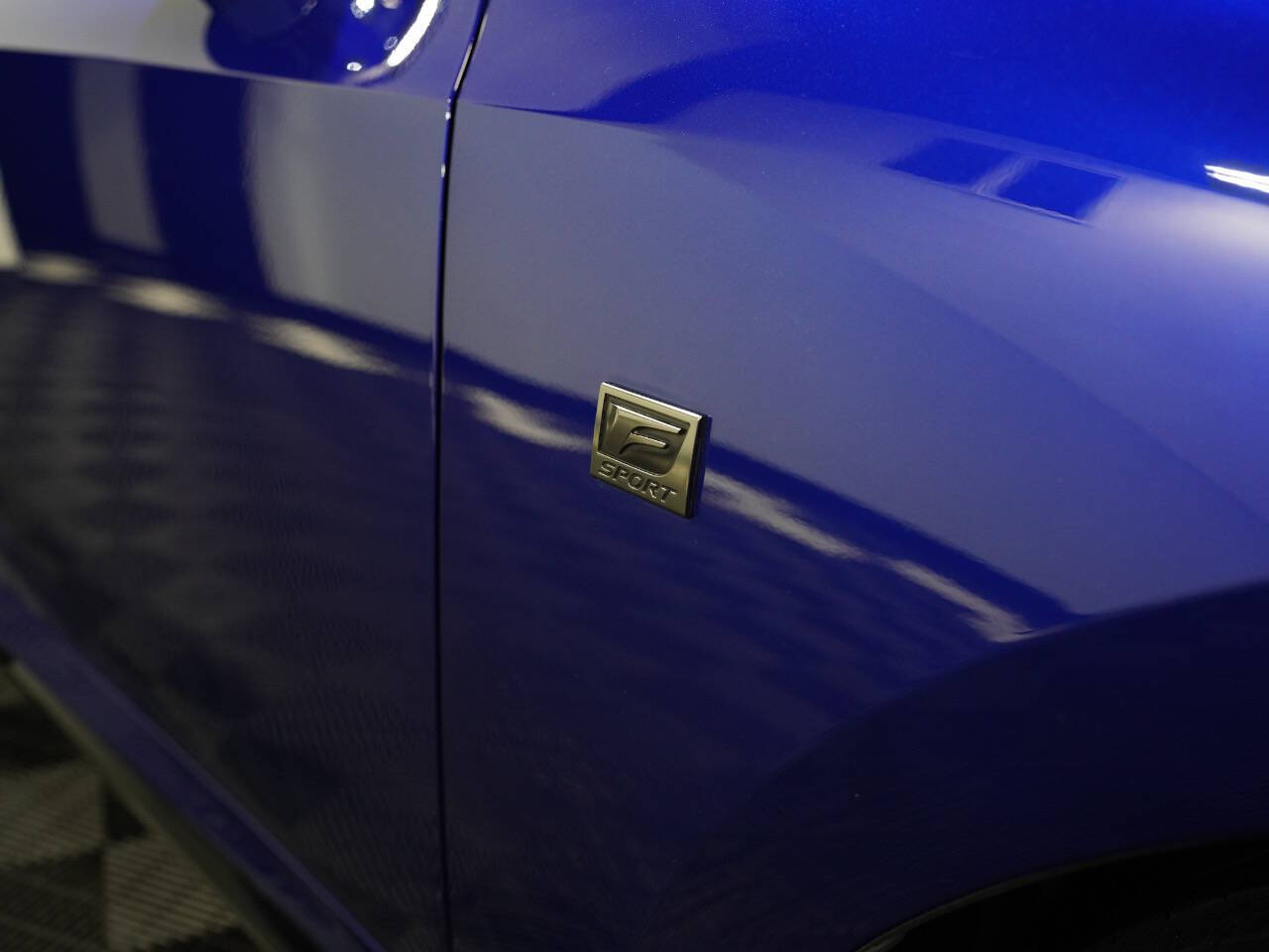BLUE, 2022 LEXUS IS Image 13