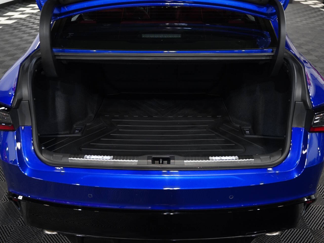 BLUE, 2022 LEXUS IS Image 55