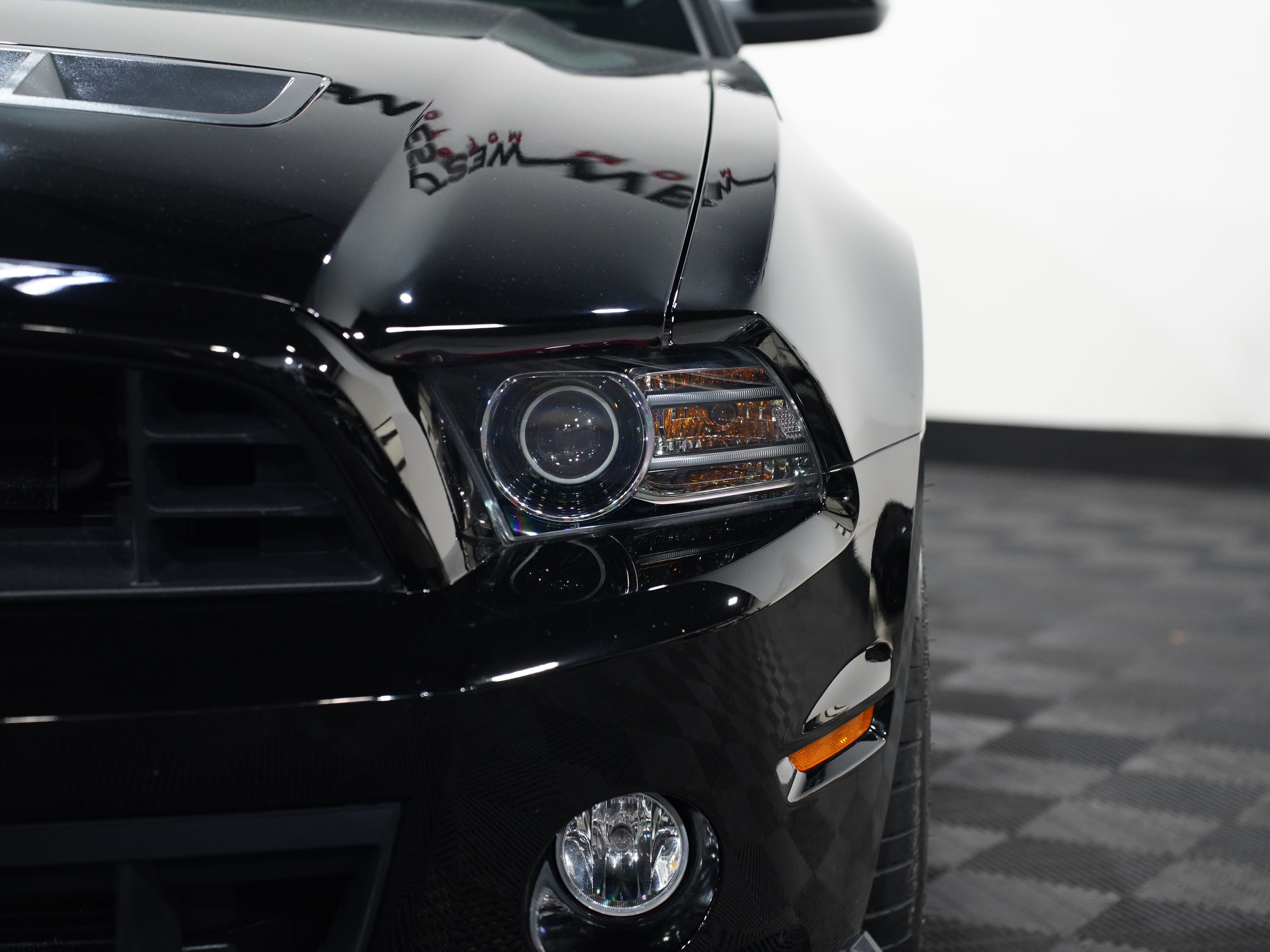 2013 FORD MUSTANG Image 10