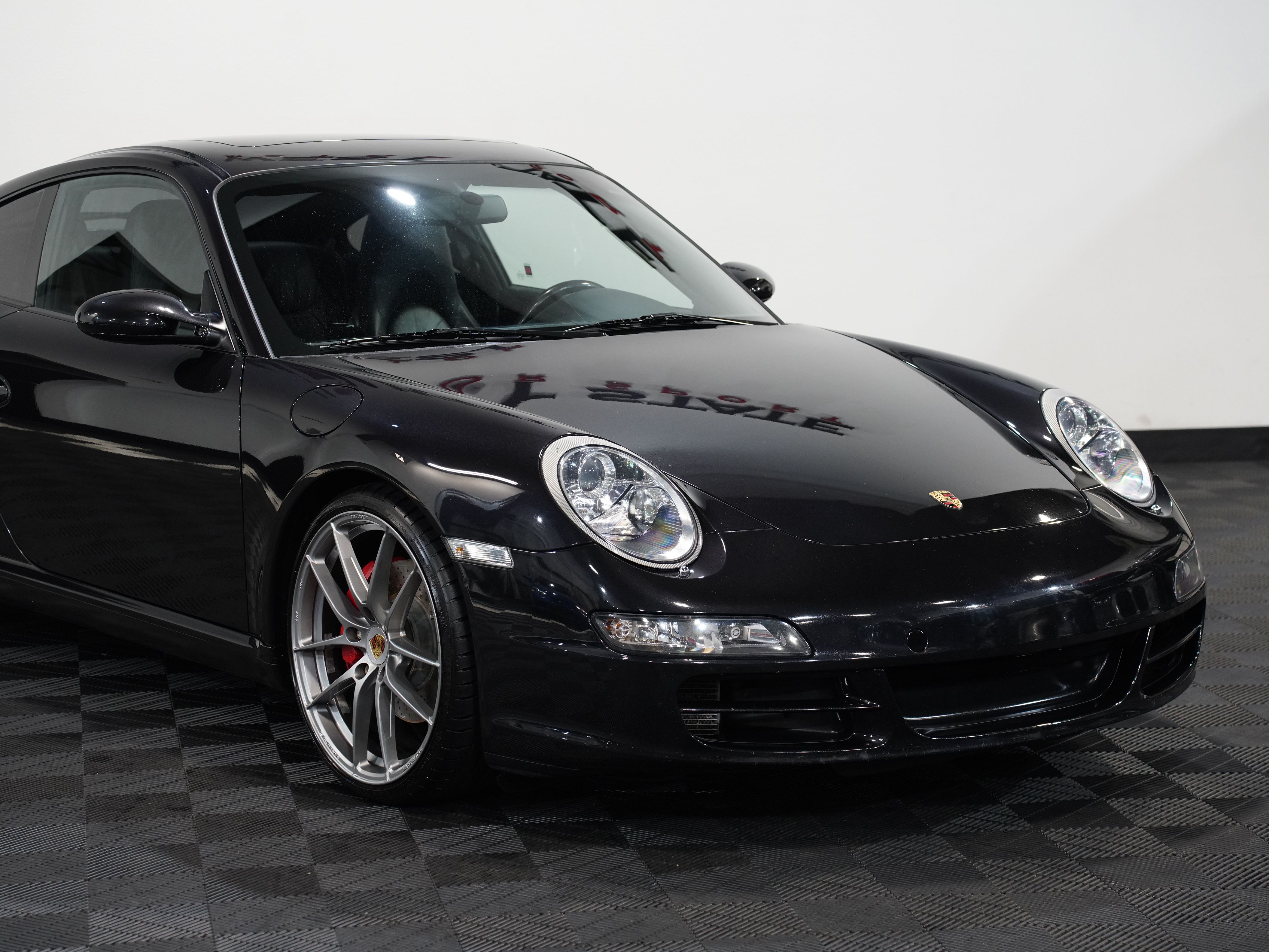 2006 PORSCHE 911 Image 9