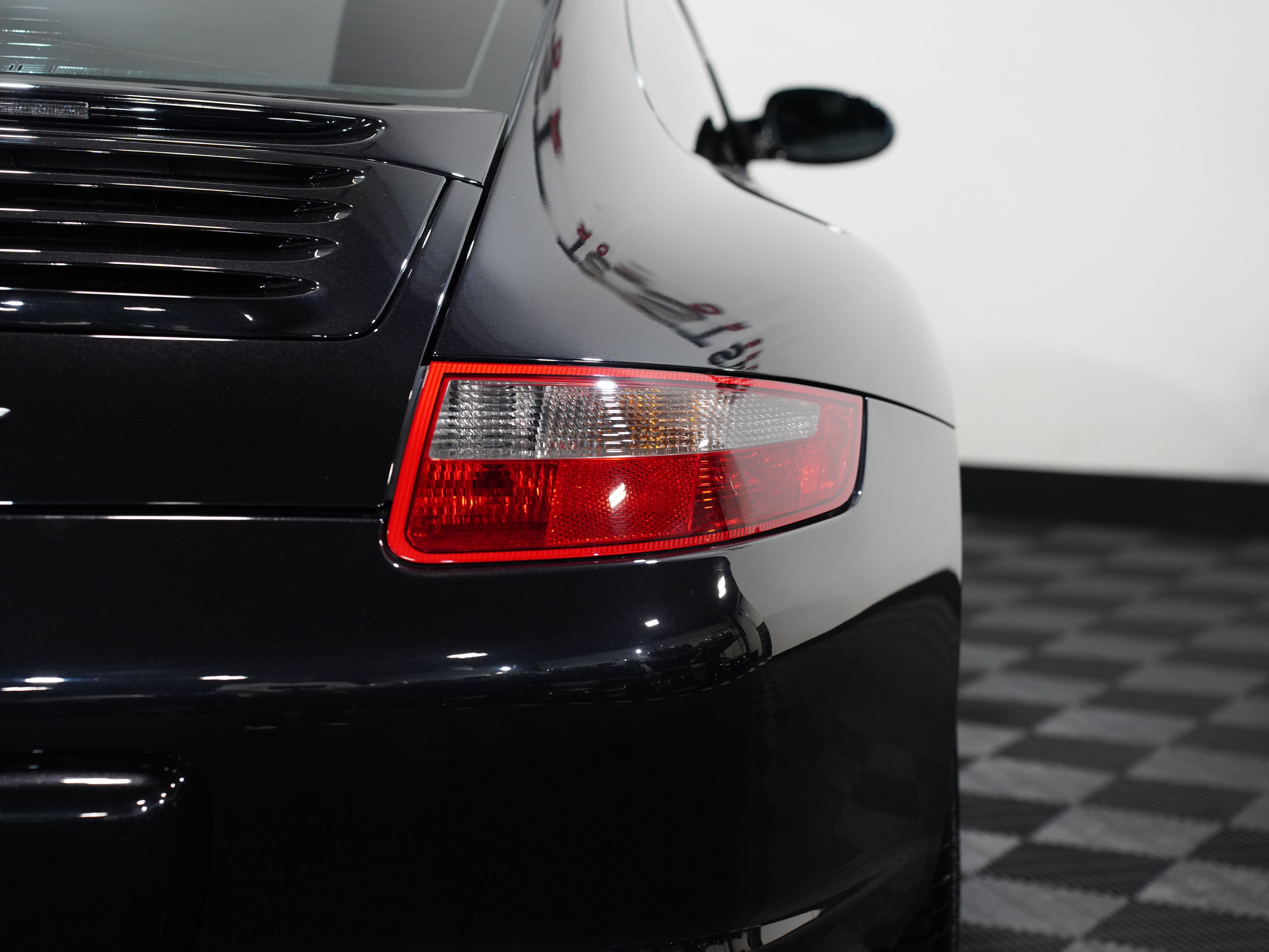 2006 PORSCHE 911 Image 16