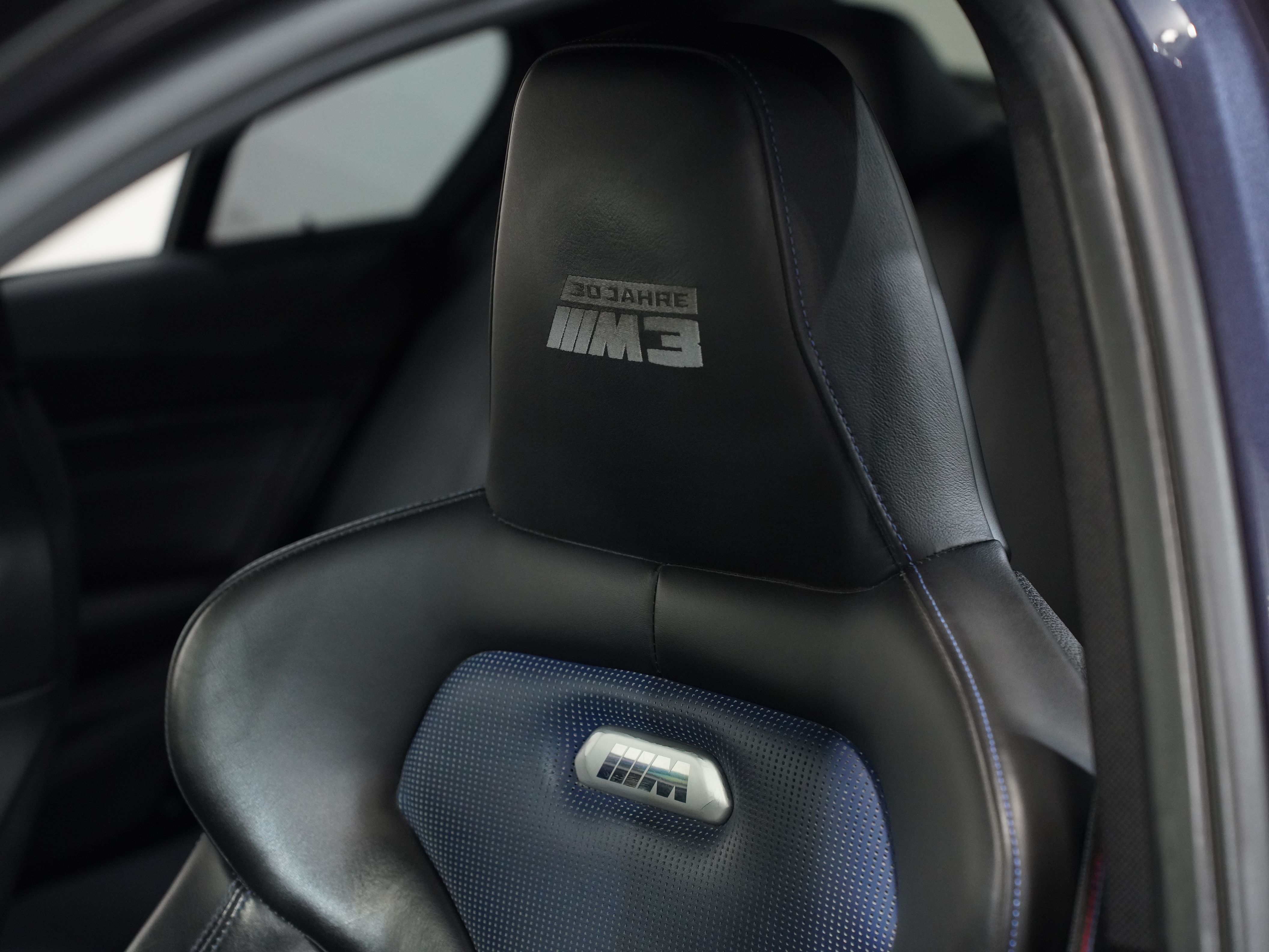 MACAO BLUE METALLIC, 2017 BMW M3 Image 30