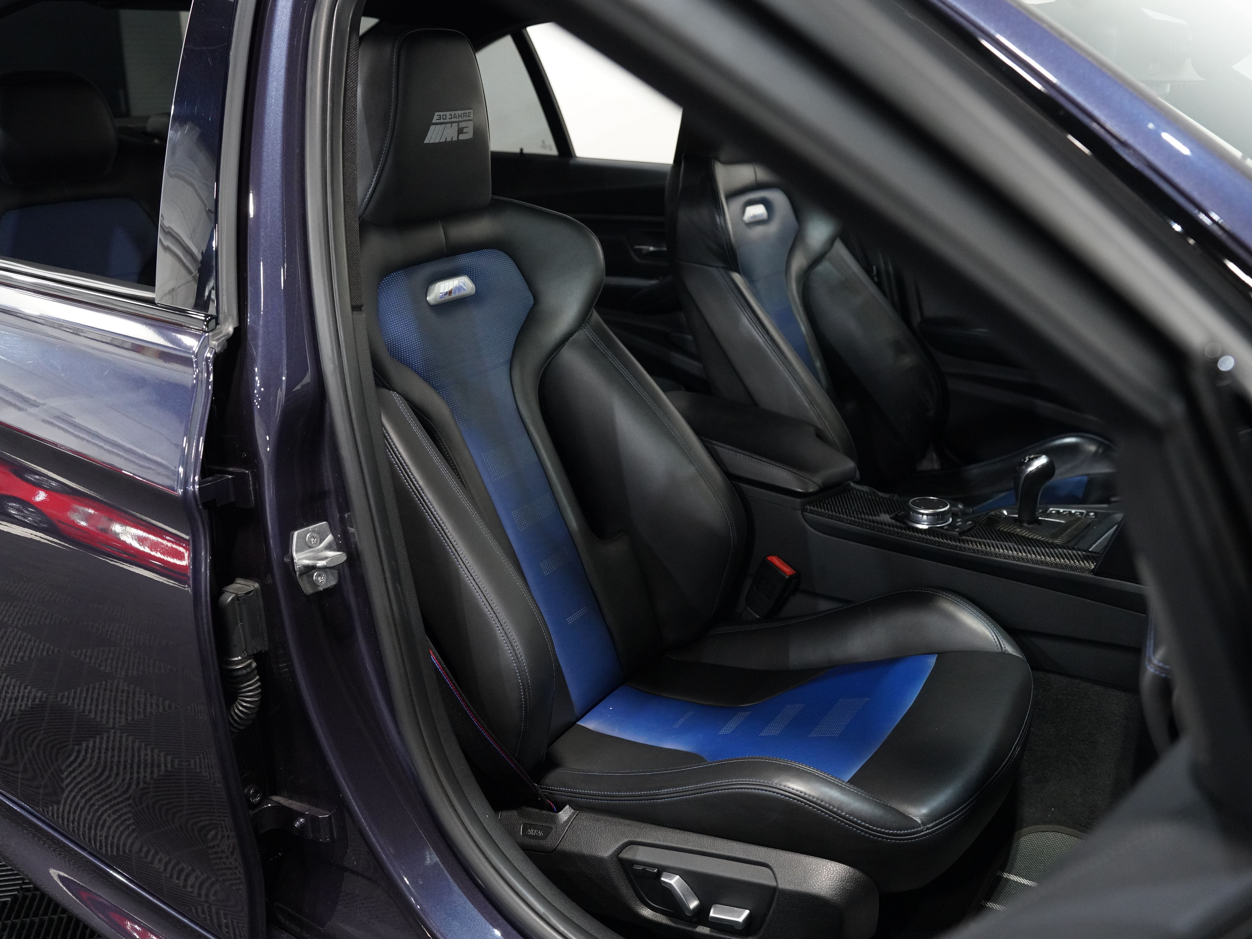 MACAO BLUE METALLIC, 2017 BMW M3 Image 34