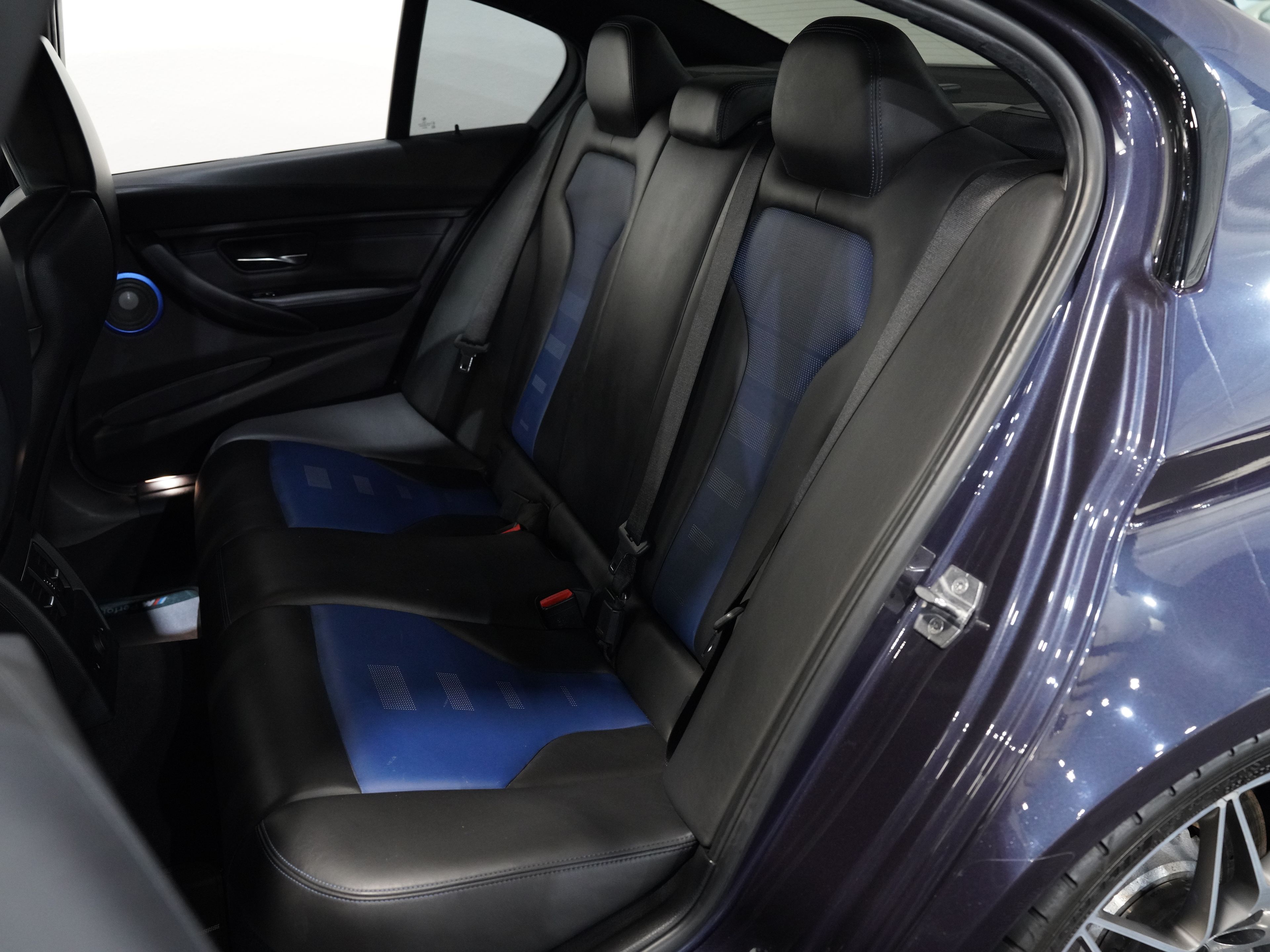 MACAO BLUE METALLIC, 2017 BMW M3 Image 37