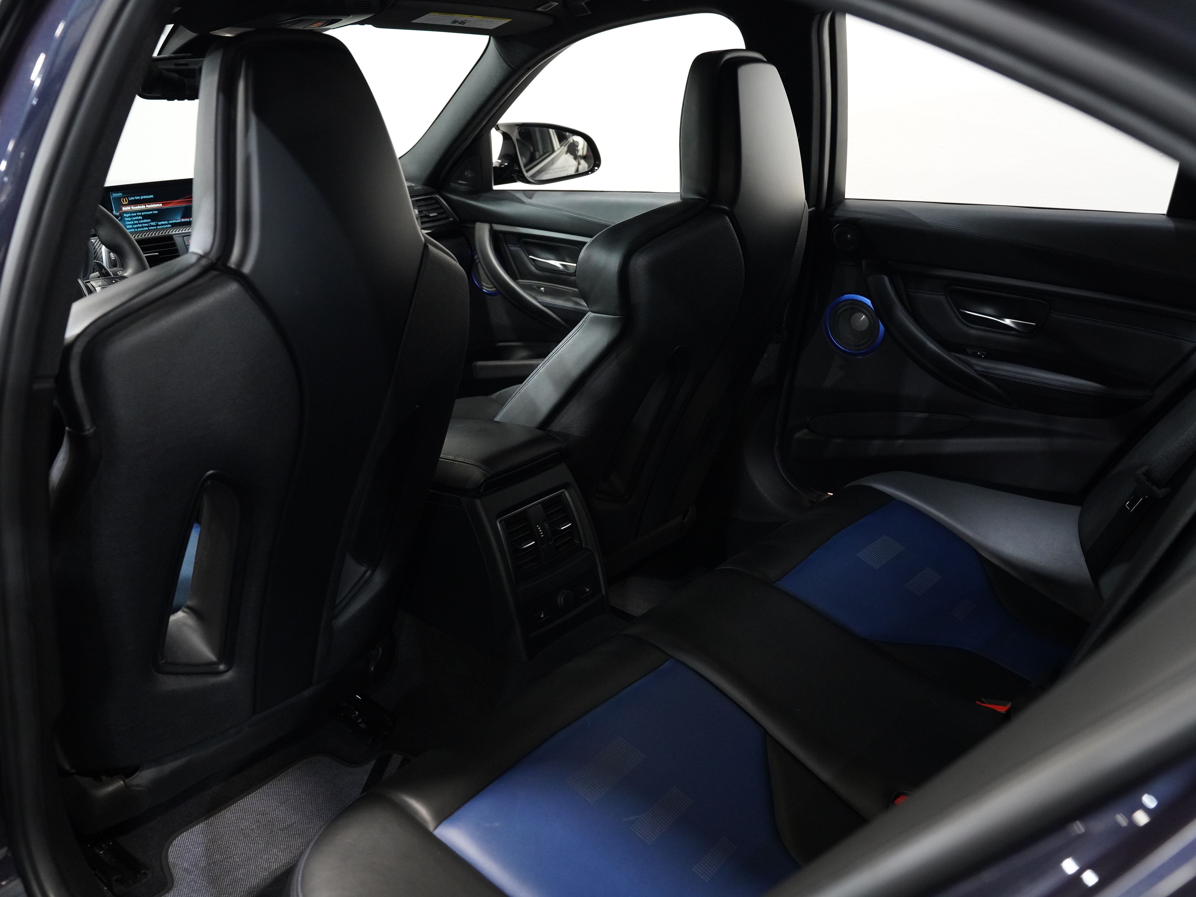 MACAO BLUE METALLIC, 2017 BMW M3 Image 38
