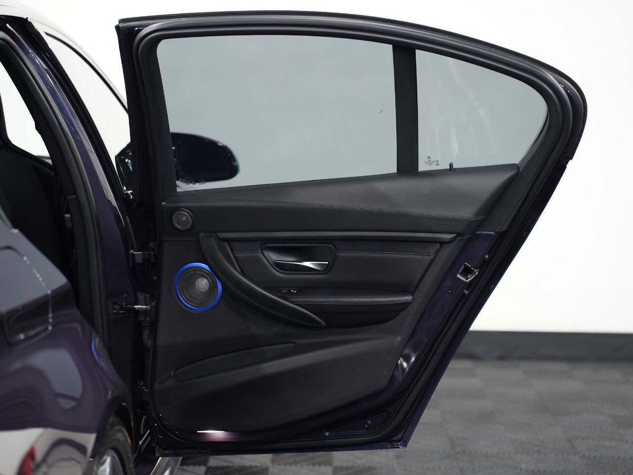 MACAO BLUE METALLIC, 2017 BMW M3 Image 25
