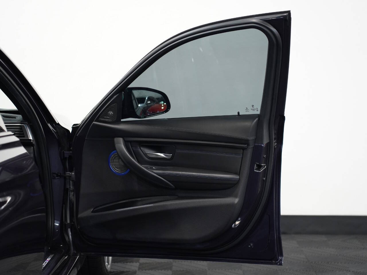MACAO BLUE METALLIC, 2017 BMW M3 Image 23