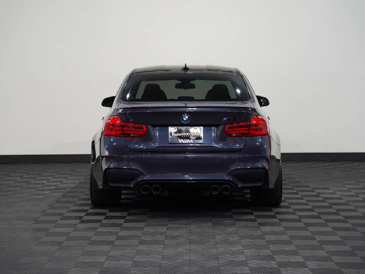 MACAO BLUE METALLIC, 2017 BMW M3 Image 7