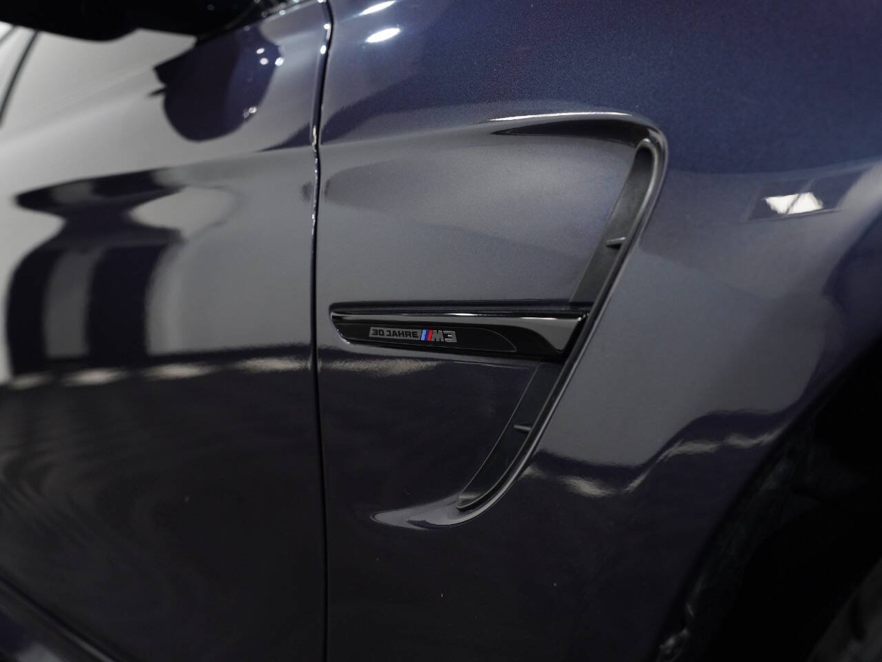 MACAO BLUE METALLIC, 2017 BMW M3 Image 13