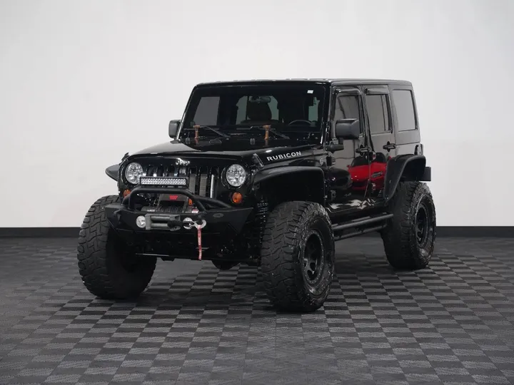 BLACK, 2011 JEEP WRANGLER Image 3