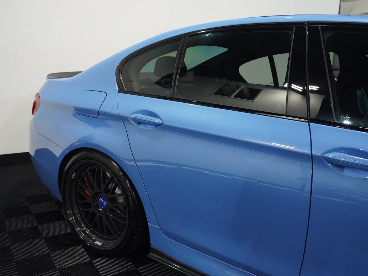 YAS MARINA BLUE, 2013 BMW M5 Image 16