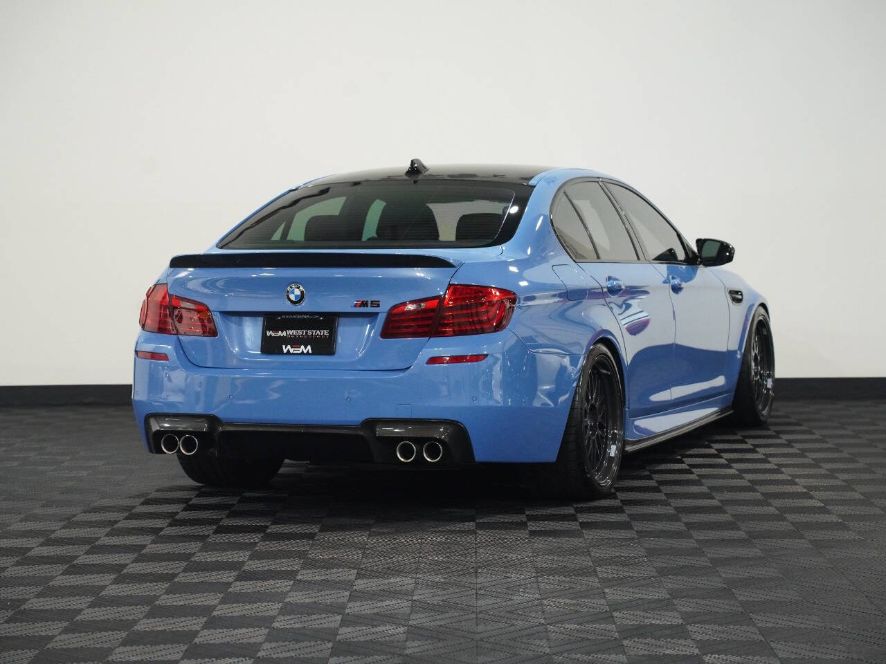YAS MARINA BLUE, 2013 BMW M5 Image 6