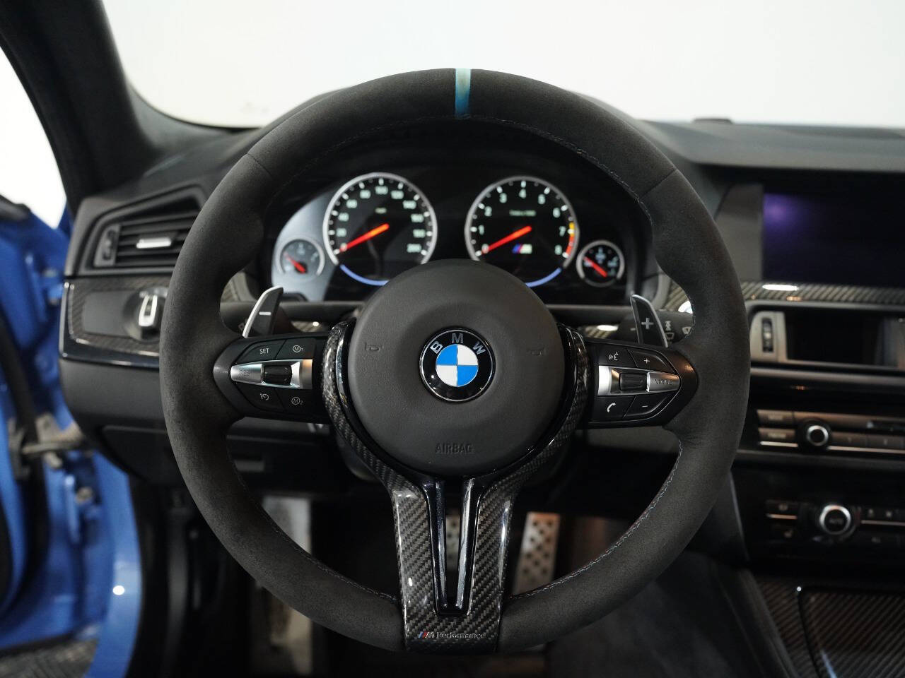 YAS MARINA BLUE, 2013 BMW M5 Image 43